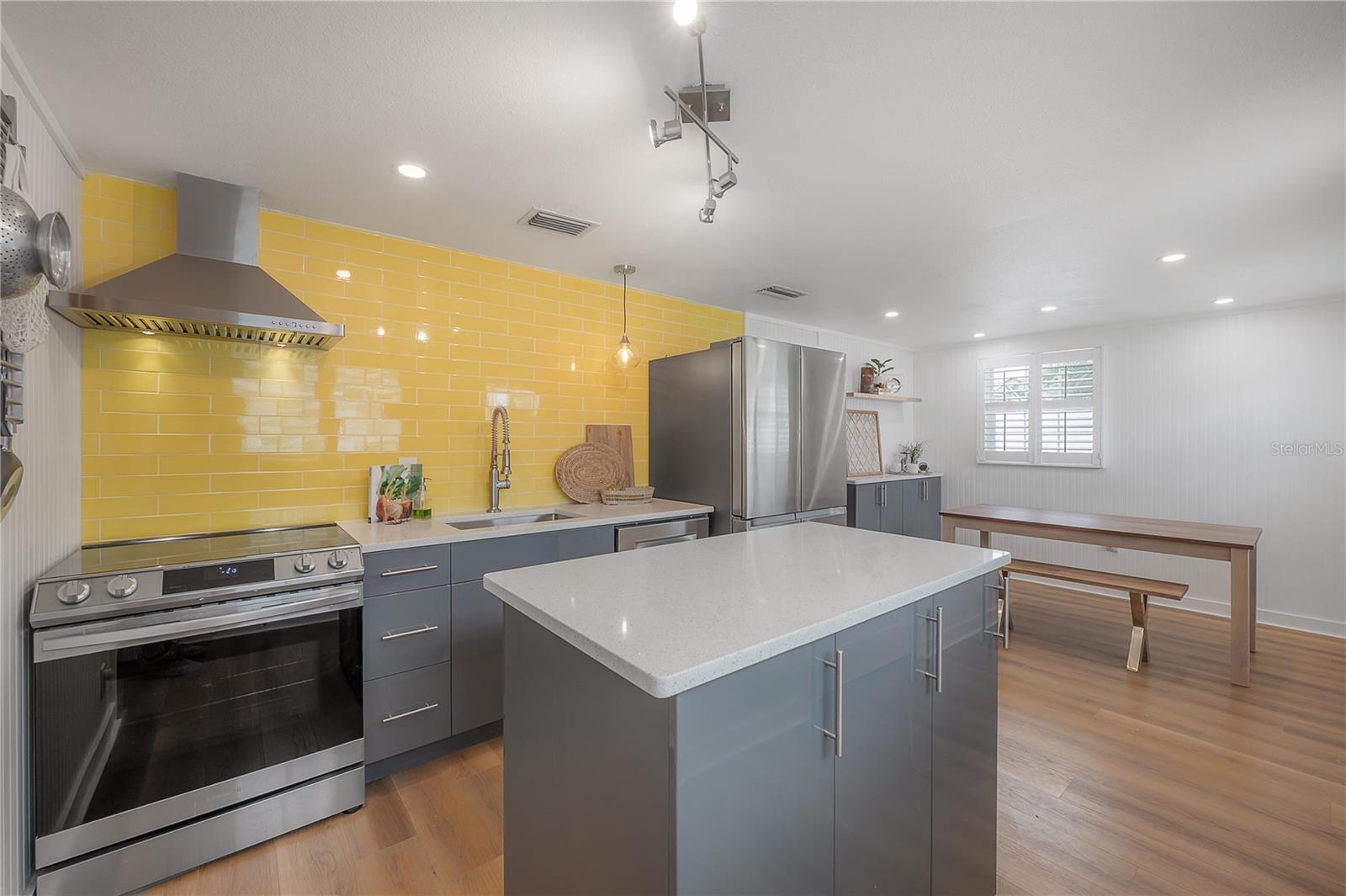 7006 N DUNCAN AVE, TAMPA, FL, 33604