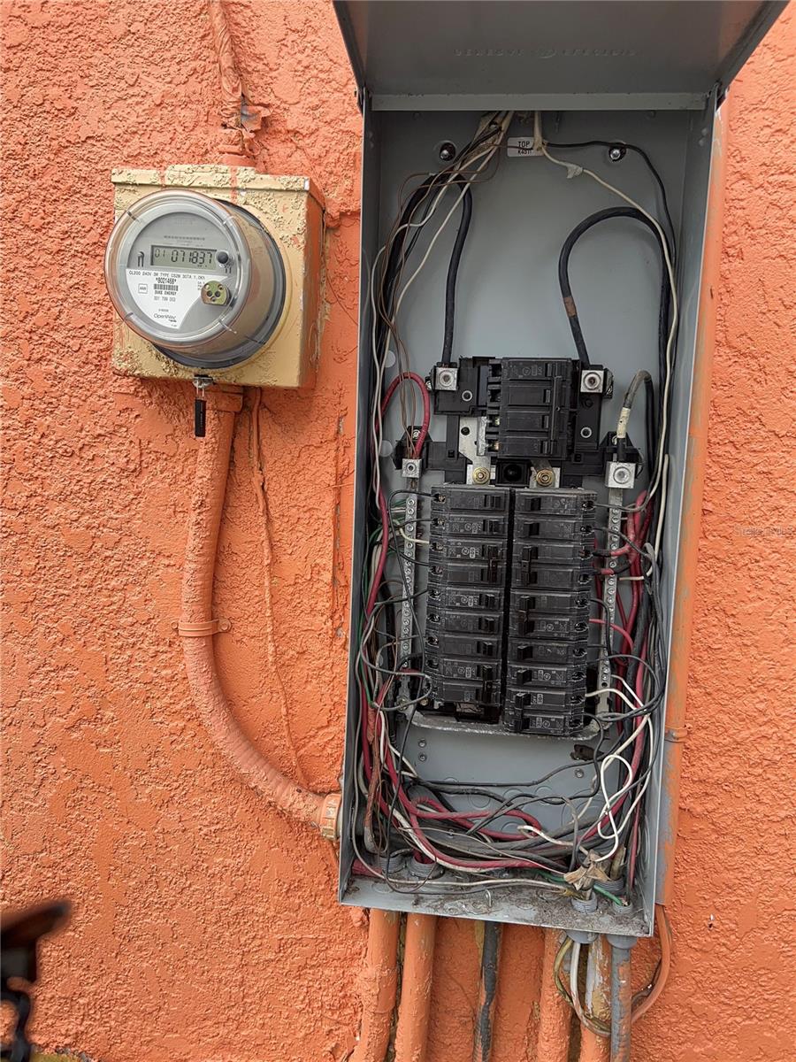 330 S BUENA VISTA AVE, ORLANDO, FL, 32835