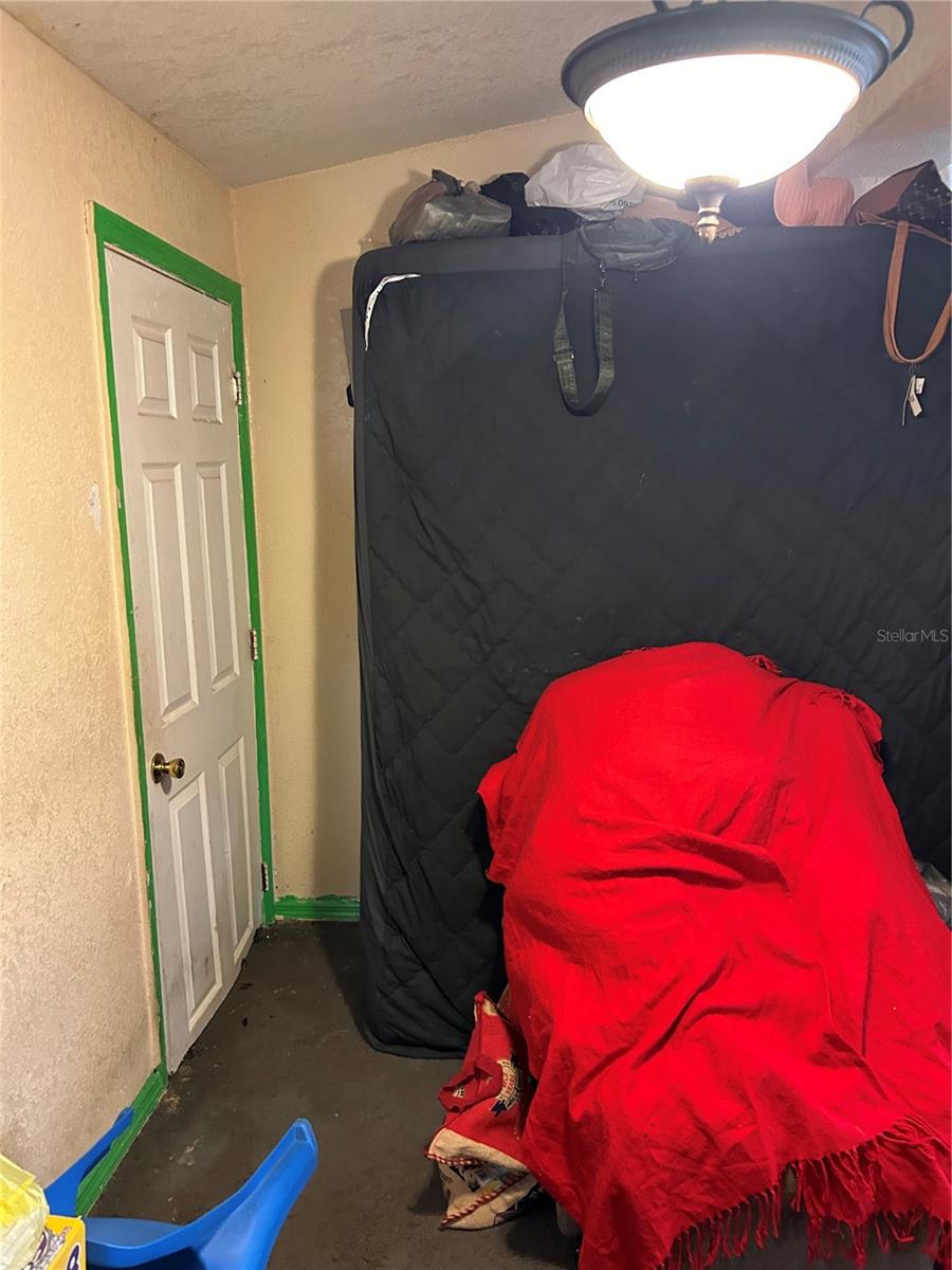 330 S BUENA VISTA AVE, ORLANDO, FL, 32835