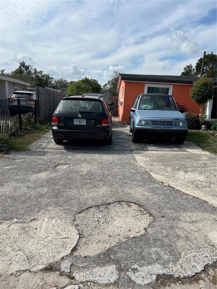 330 S BUENA VISTA AVE, ORLANDO, FL, 32835