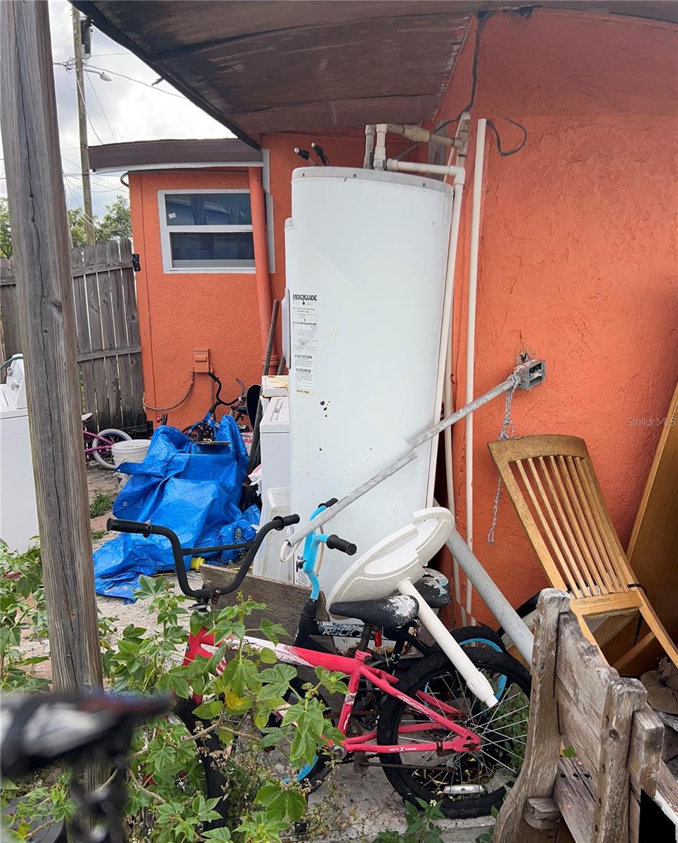 330 S BUENA VISTA AVE, ORLANDO, FL, 32835