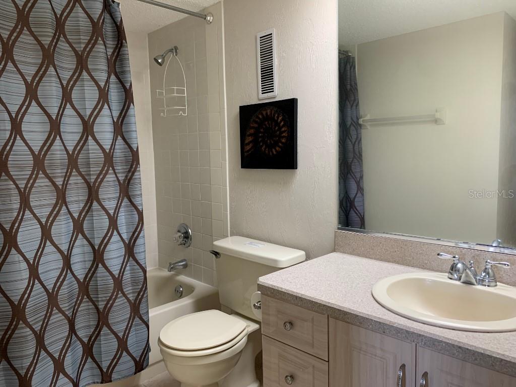 2600 OCEAN SHORE BLVD #111, ORMOND BEACH, FL, 32176