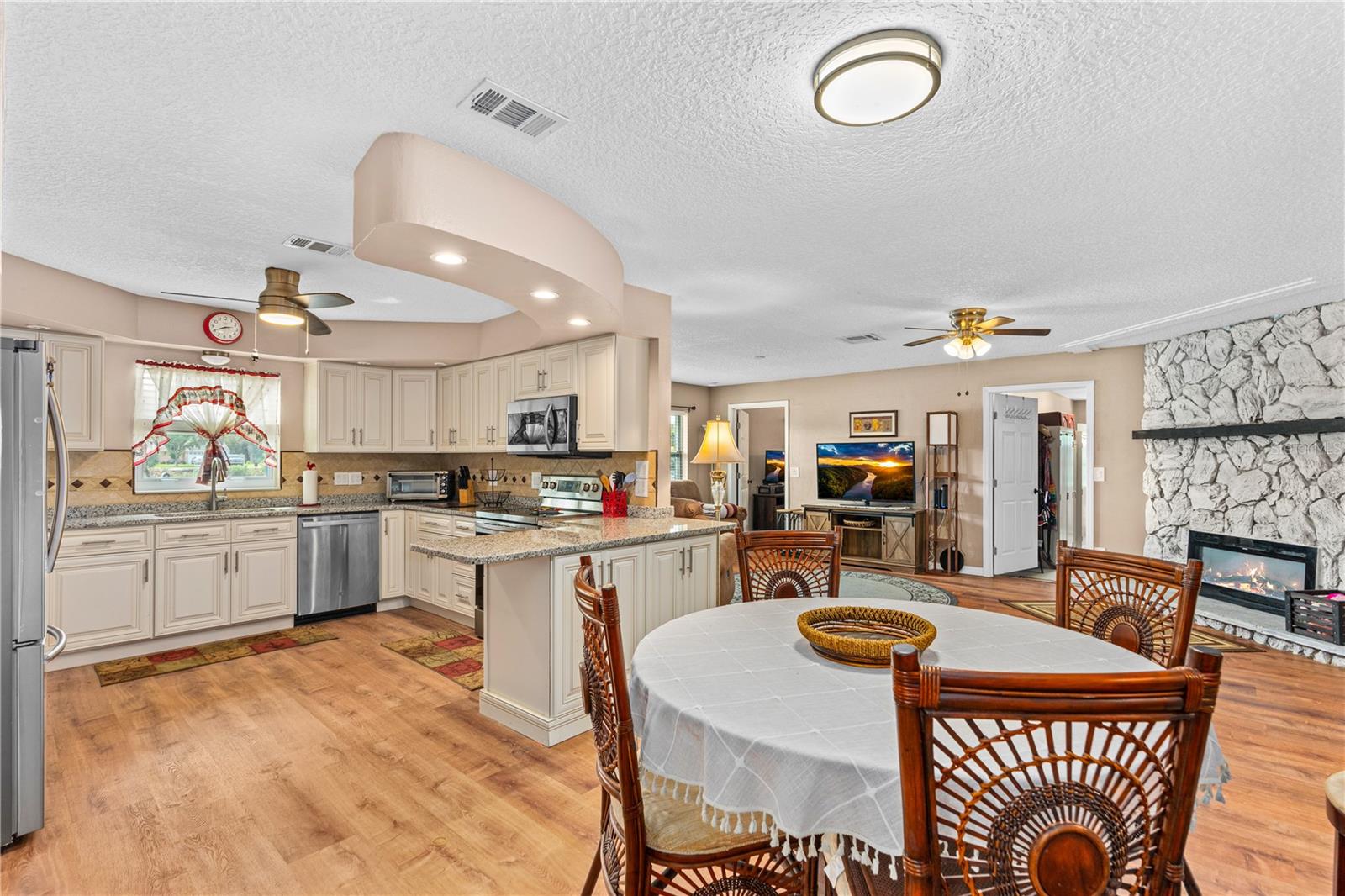 2809 LIME TREE DR, EDGEWATER, FL, 32141