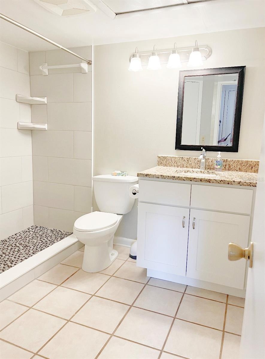 315 LAKEPOINTE DR #201, ALTAMONTE SPRINGS, FL, 32701