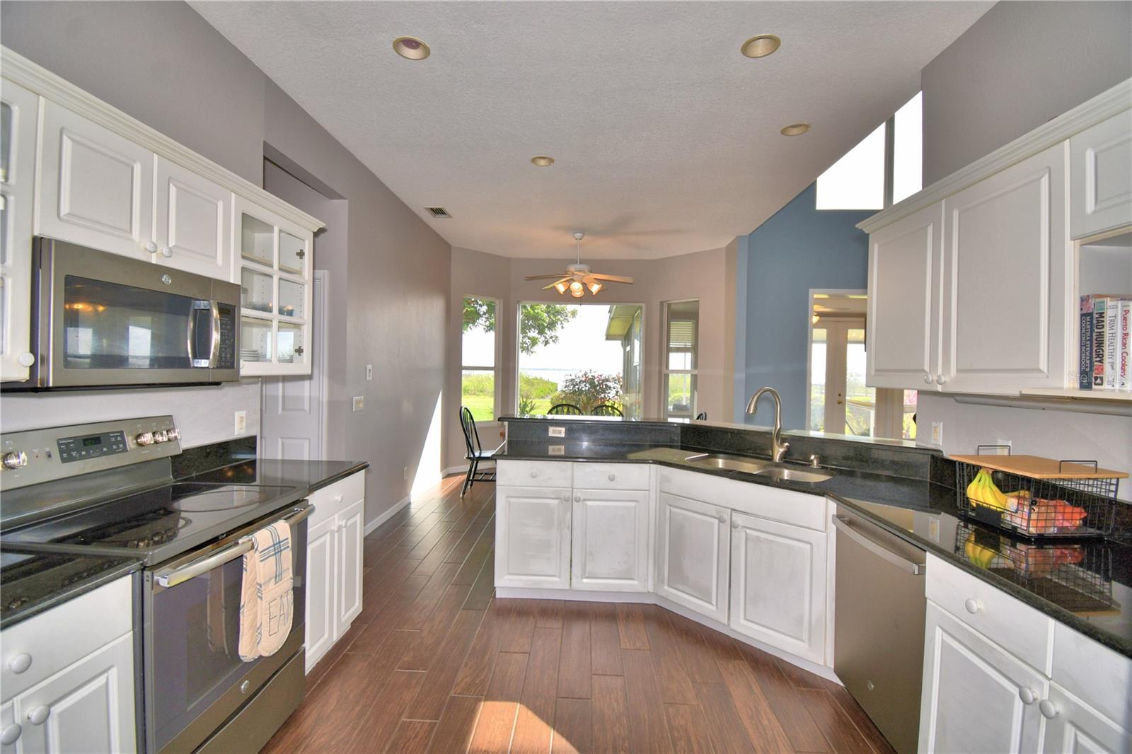 329 HAMILTON SHORES DR NE, WINTER HAVEN, FL, 33881