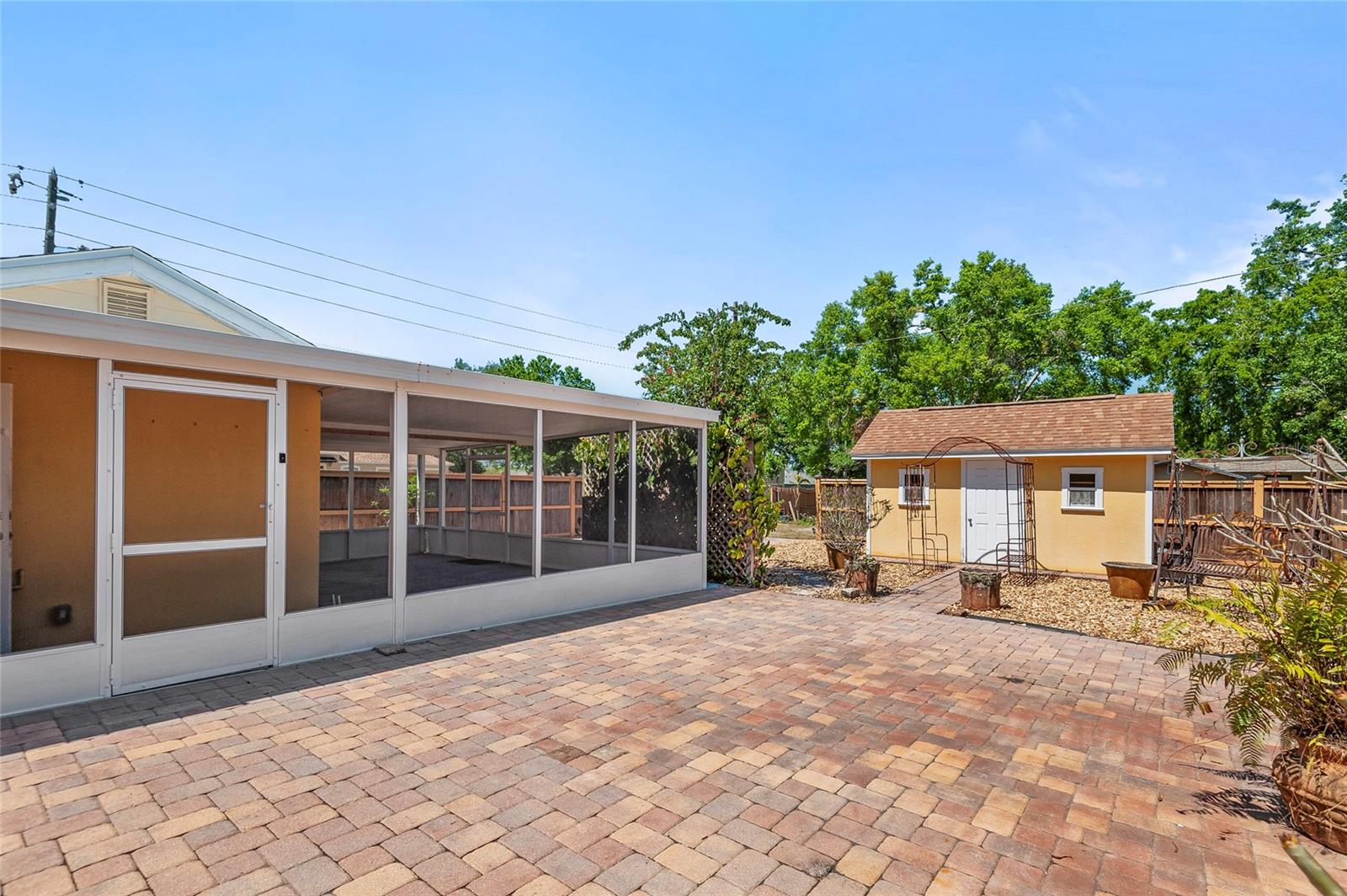 335 W BAY ST, WINTER GARDEN, FL, 34787