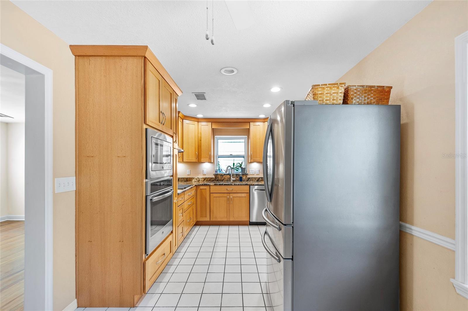 335 W BAY ST, WINTER GARDEN, FL, 34787