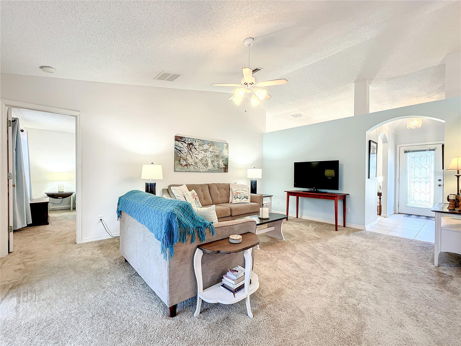 1407 ISLAND COVE DR, DELAND, FL, 32724