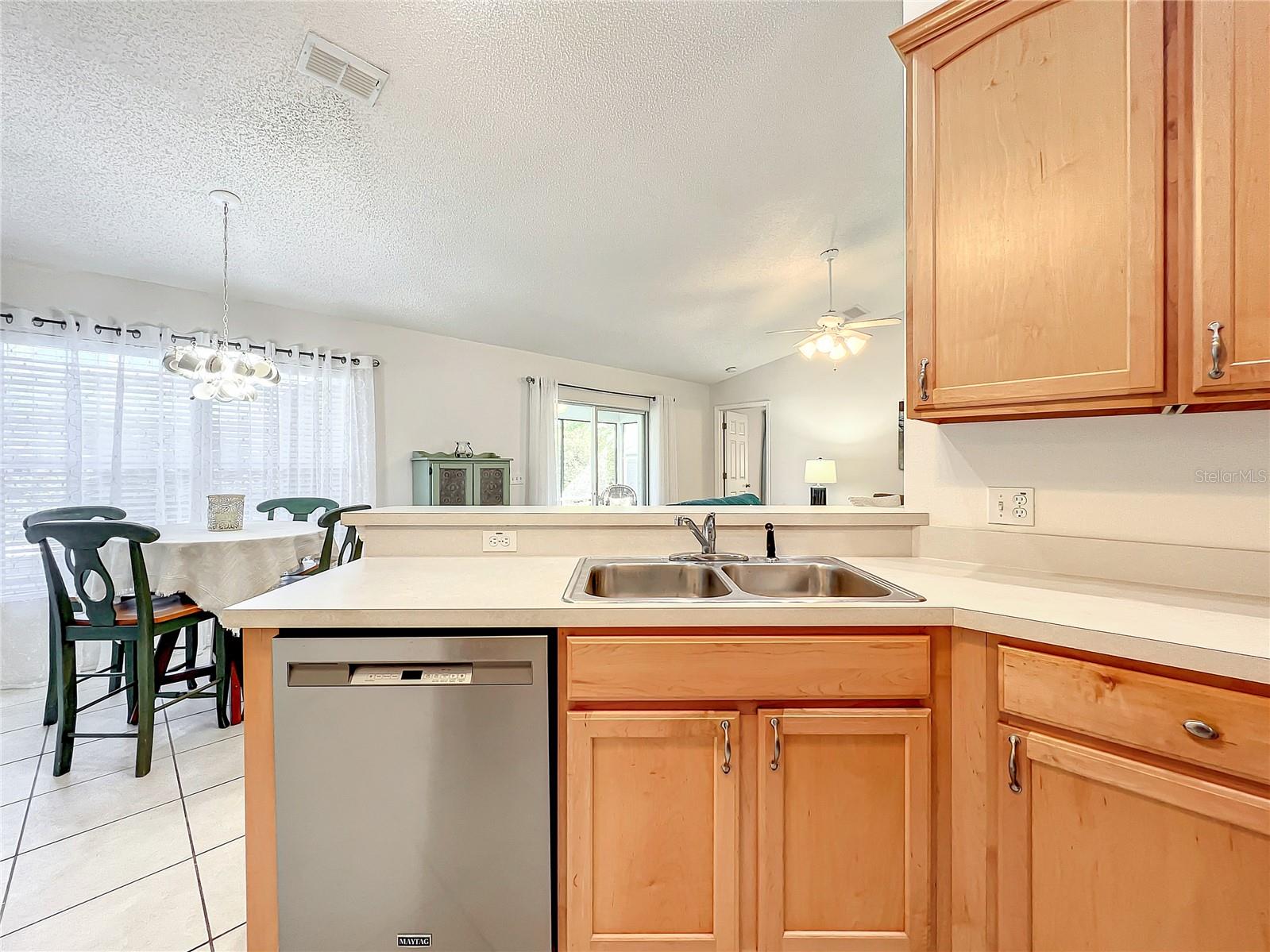 1407 ISLAND COVE DR, DELAND, FL, 32724