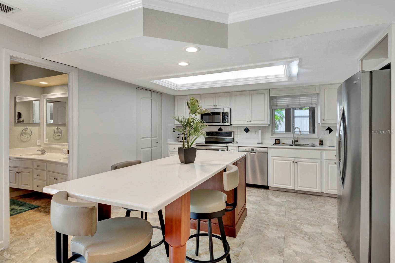 5209 26TH AVE W, BRADENTON, FL, 34209