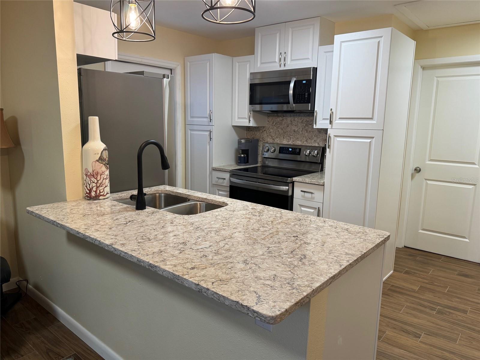 1009 SUMNER BLVD #C, SAFETY HARBOR, FL, 34695