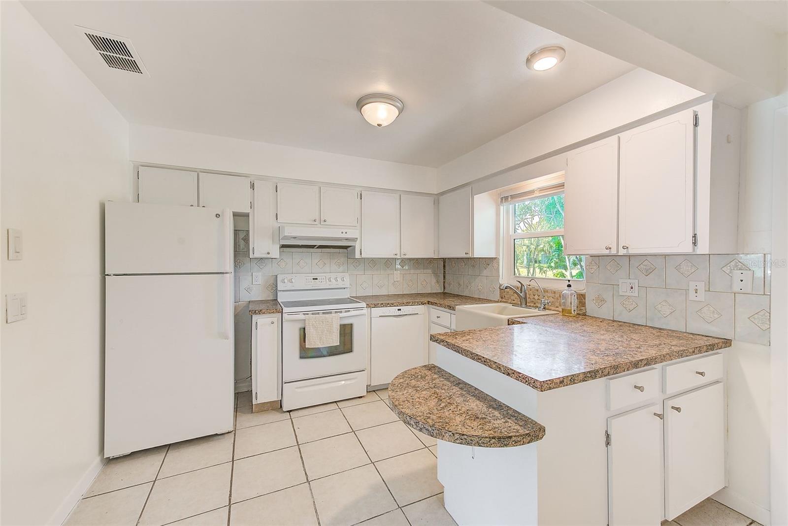 7081 LAFAYETTE N, PINELLAS PARK, FL, 33781