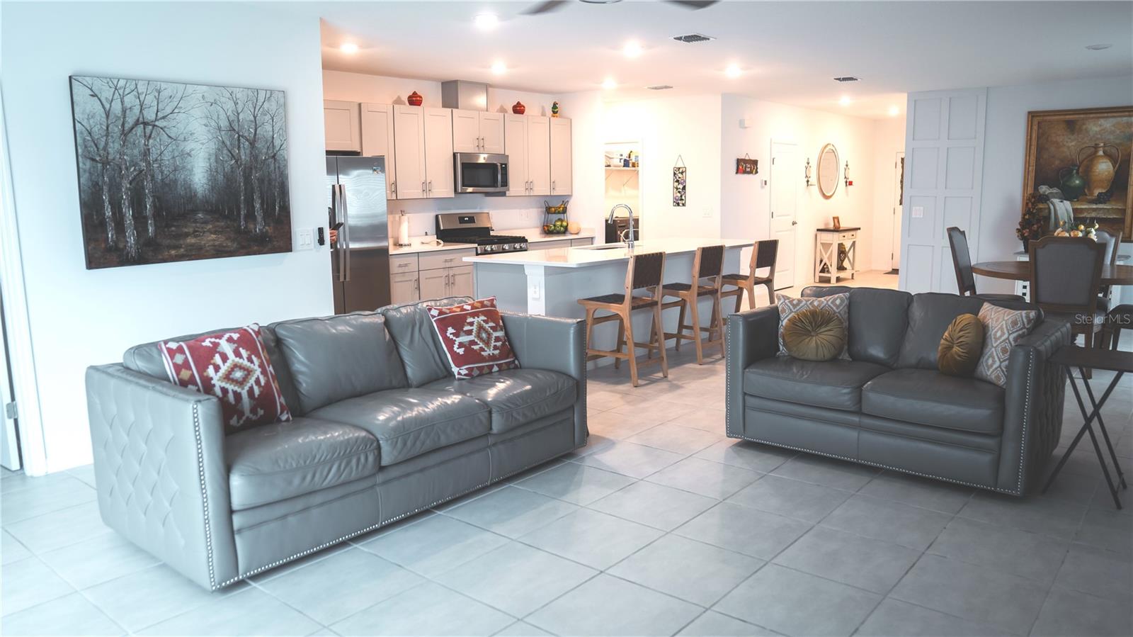 33891 SKY BLOSSOM CIR, LEESBURG, FL, 34788