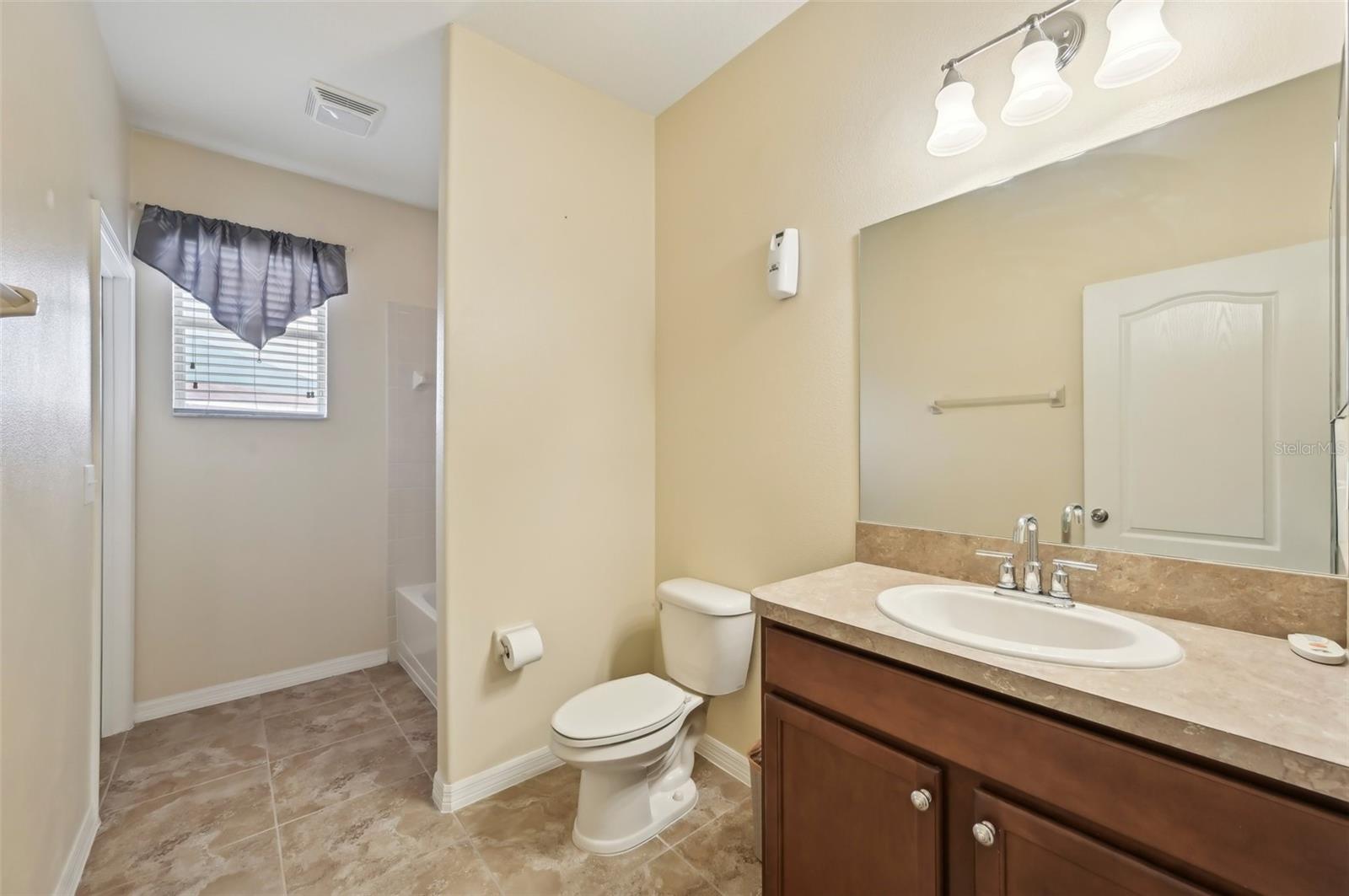 627 WASHITA STONE DR, RUSKIN, FL, 33570