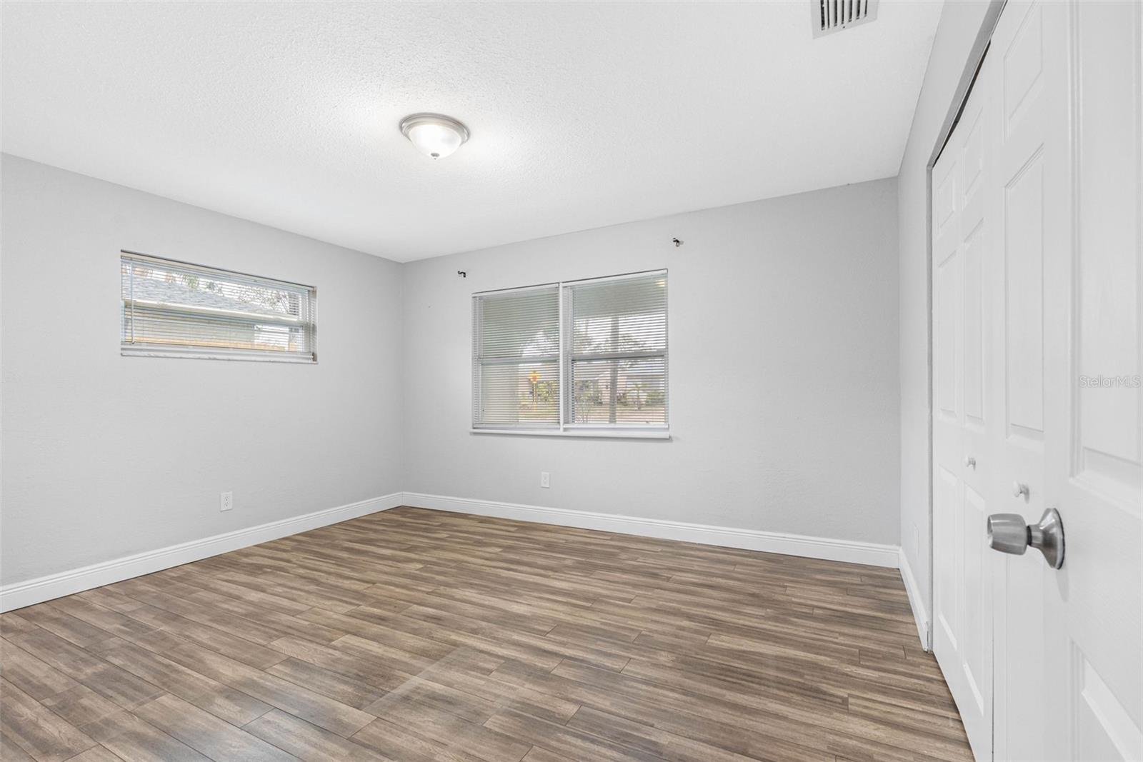 5712 17TH AVE N, ST PETERSBURG, FL, 33710