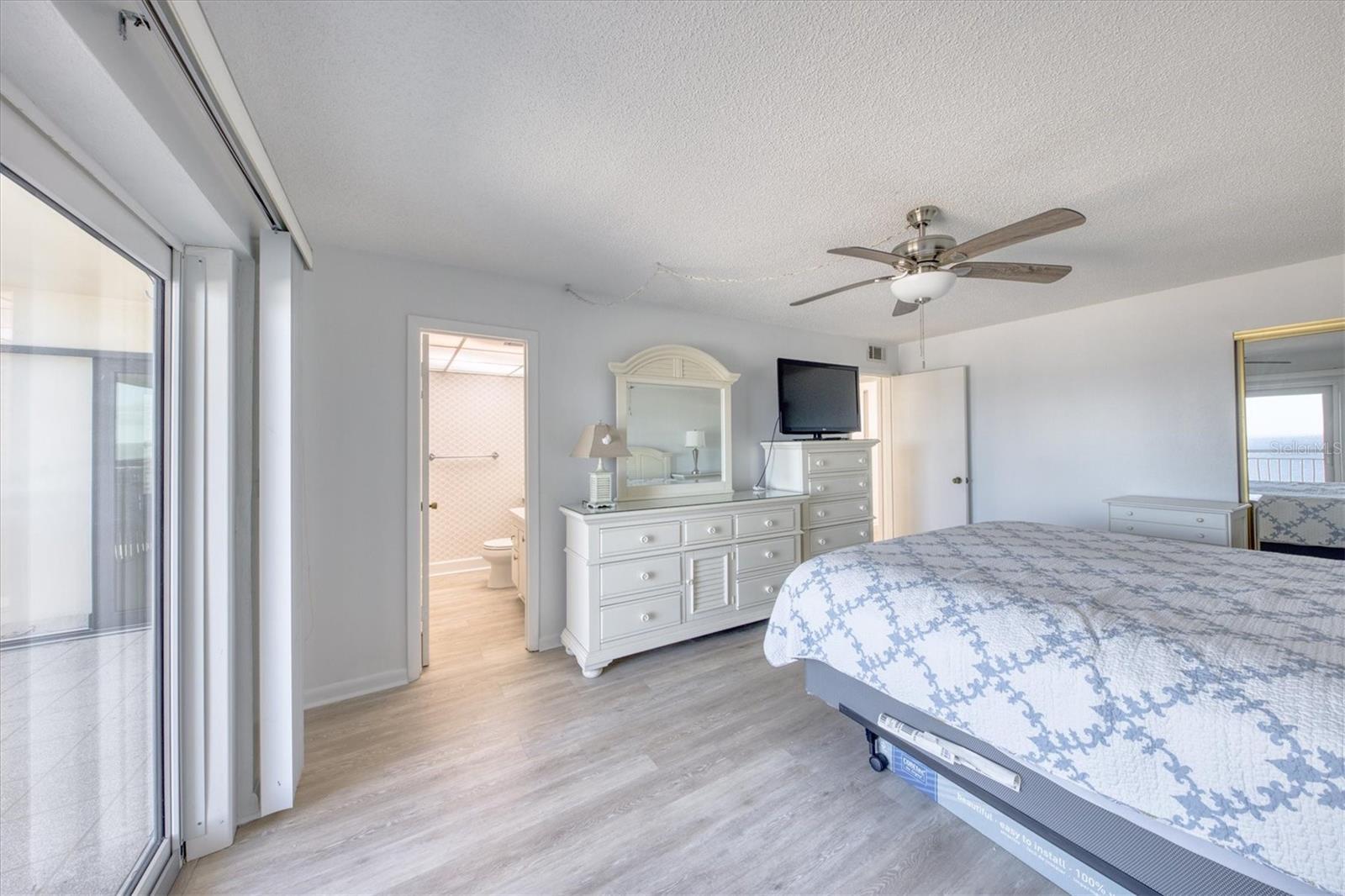 1270 GULF BLVD #1506, CLEARWATER BEACH, FL, 33767
