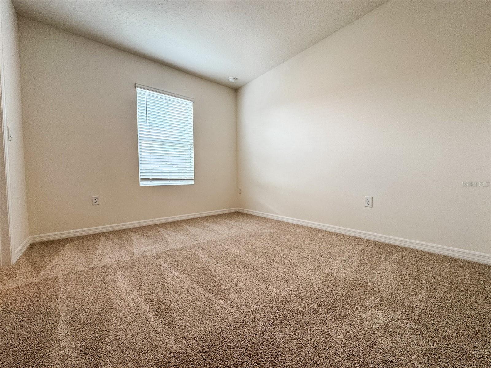 1539 LUMBER AVE, DAVENPORT, FL, 33837