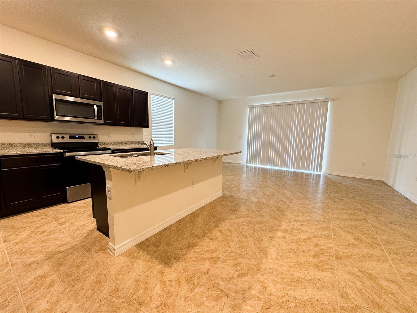 1539 LUMBER AVE, DAVENPORT, FL, 33837