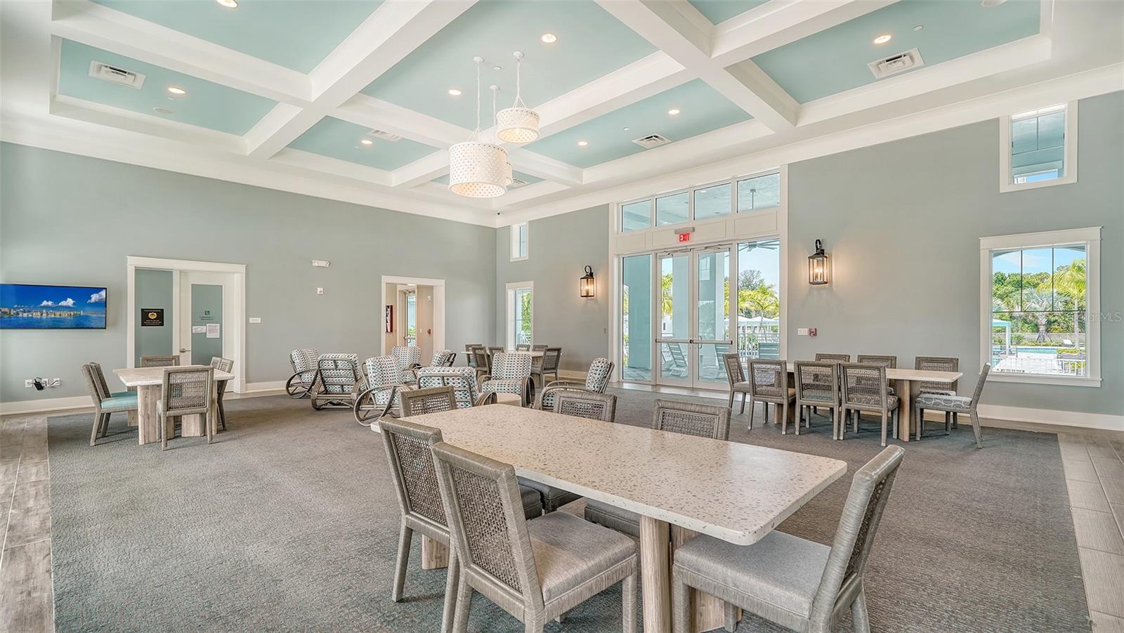 10105 CANAVERAL CIR, SARASOTA, FL, 34241