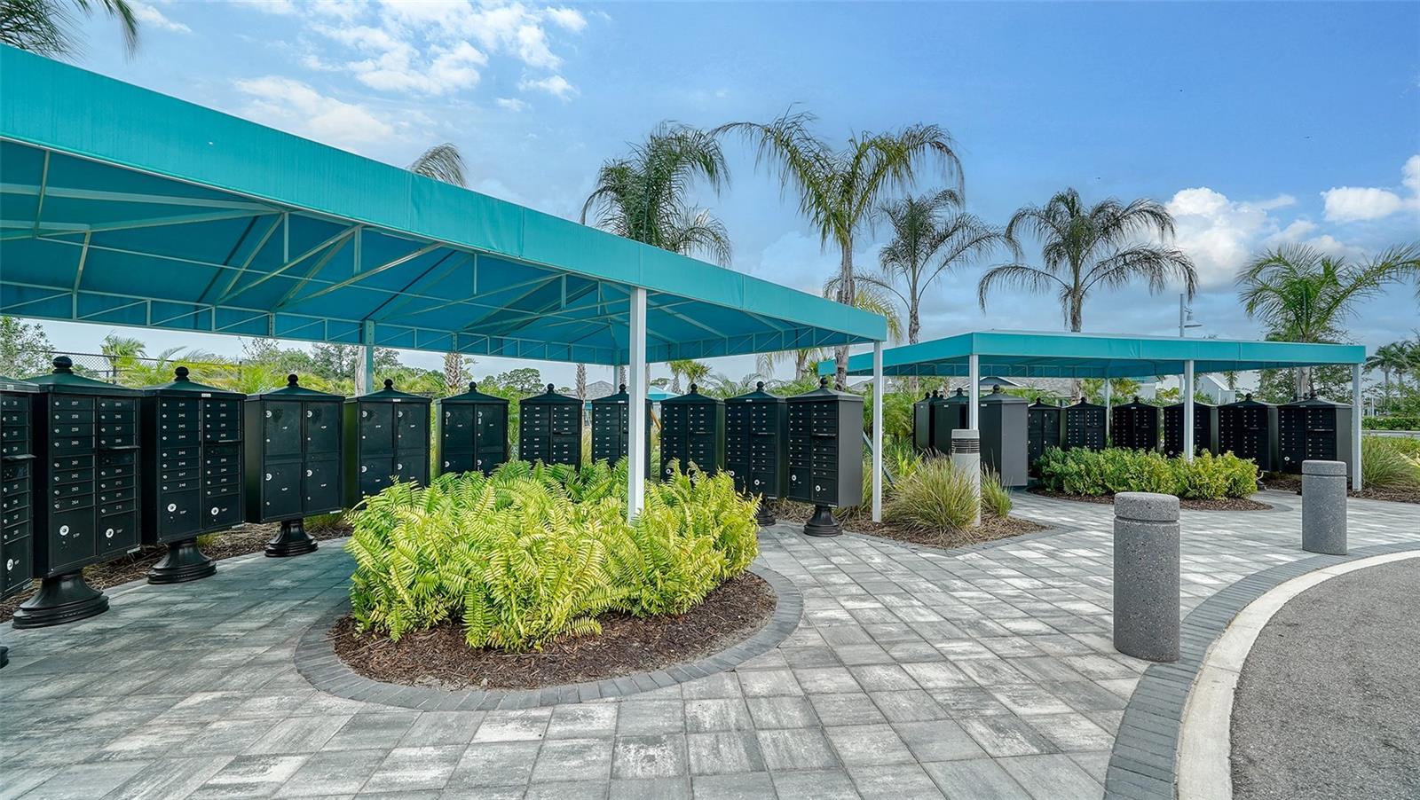 10105 CANAVERAL CIR, SARASOTA, FL, 34241