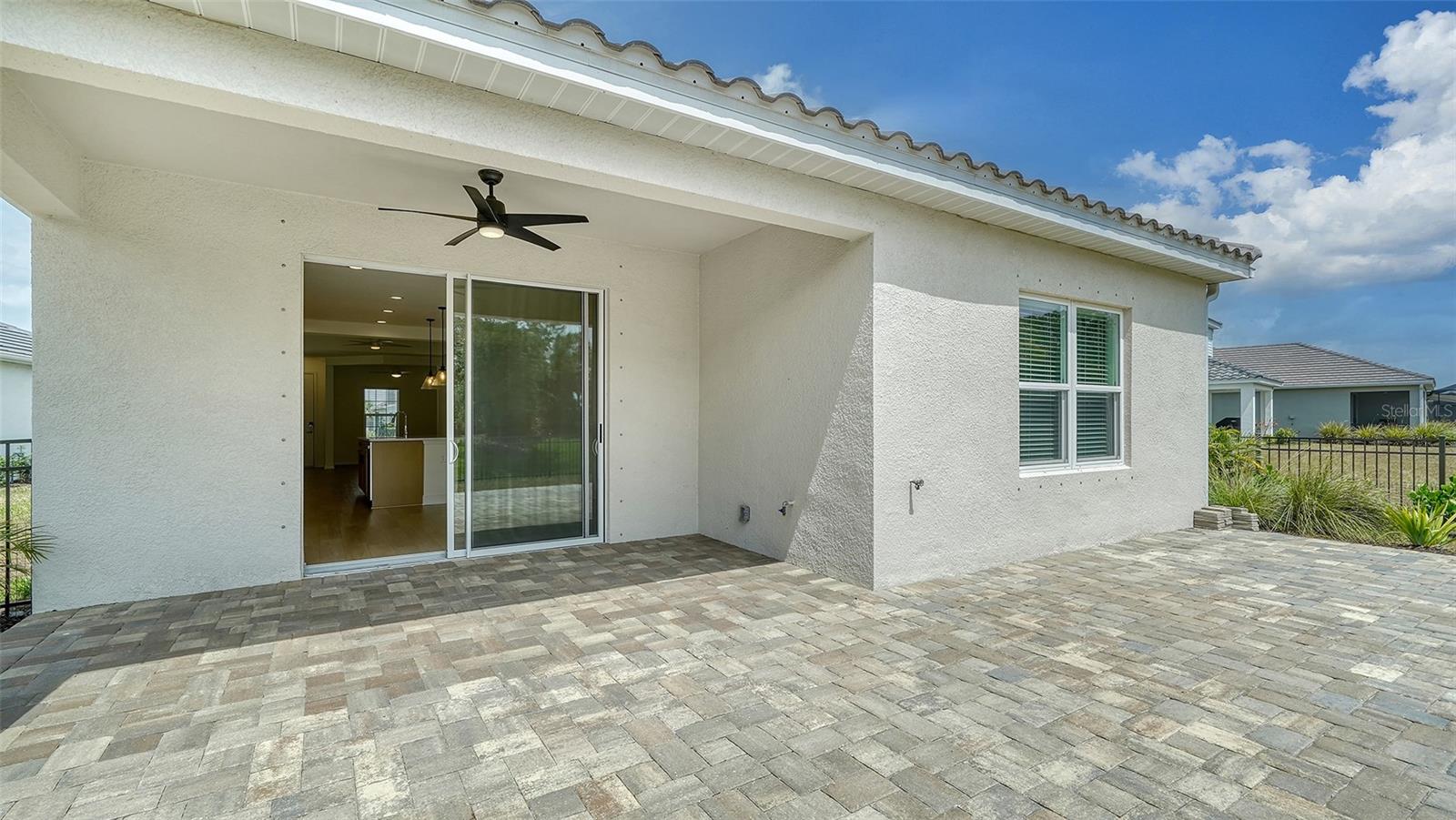 10105 CANAVERAL CIR, SARASOTA, FL, 34241