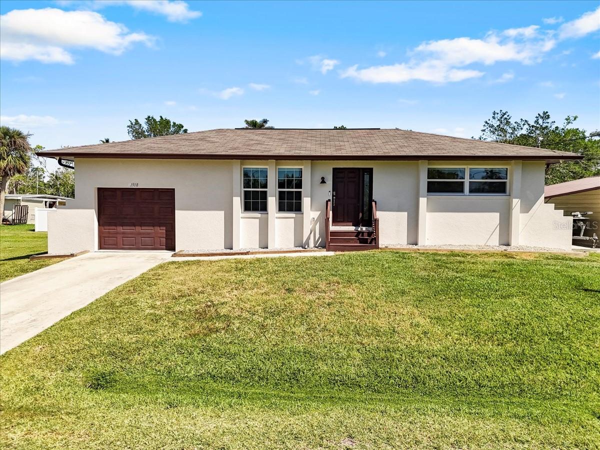 1918 DIXIE AVE AVE, PUNTA GORDA, FL, 33950