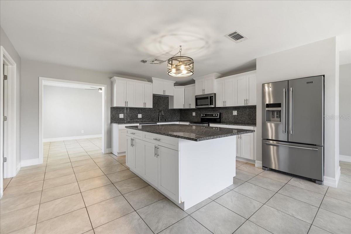 1918 DIXIE AVE AVE, PUNTA GORDA, FL, 33950