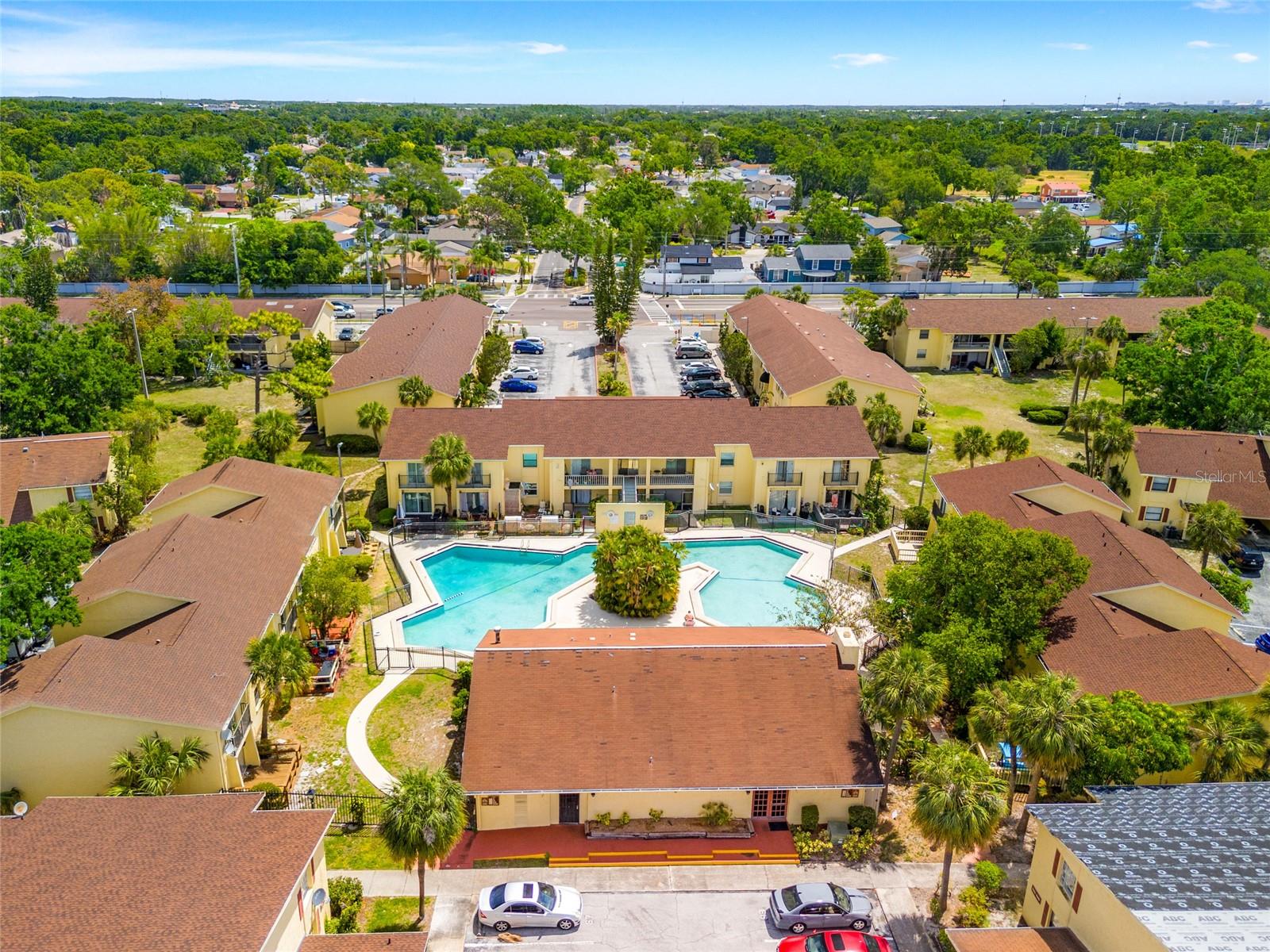 7529 ABONADO RD #7529, TAMPA, FL, 33615