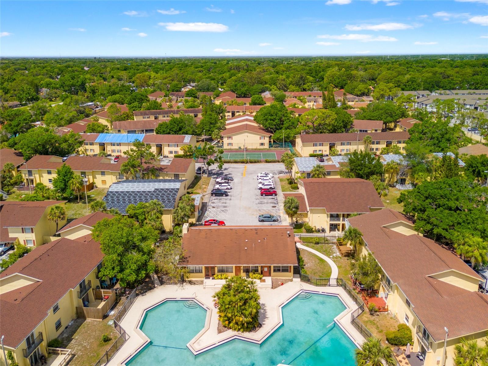 7529 ABONADO RD #7529, TAMPA, FL, 33615