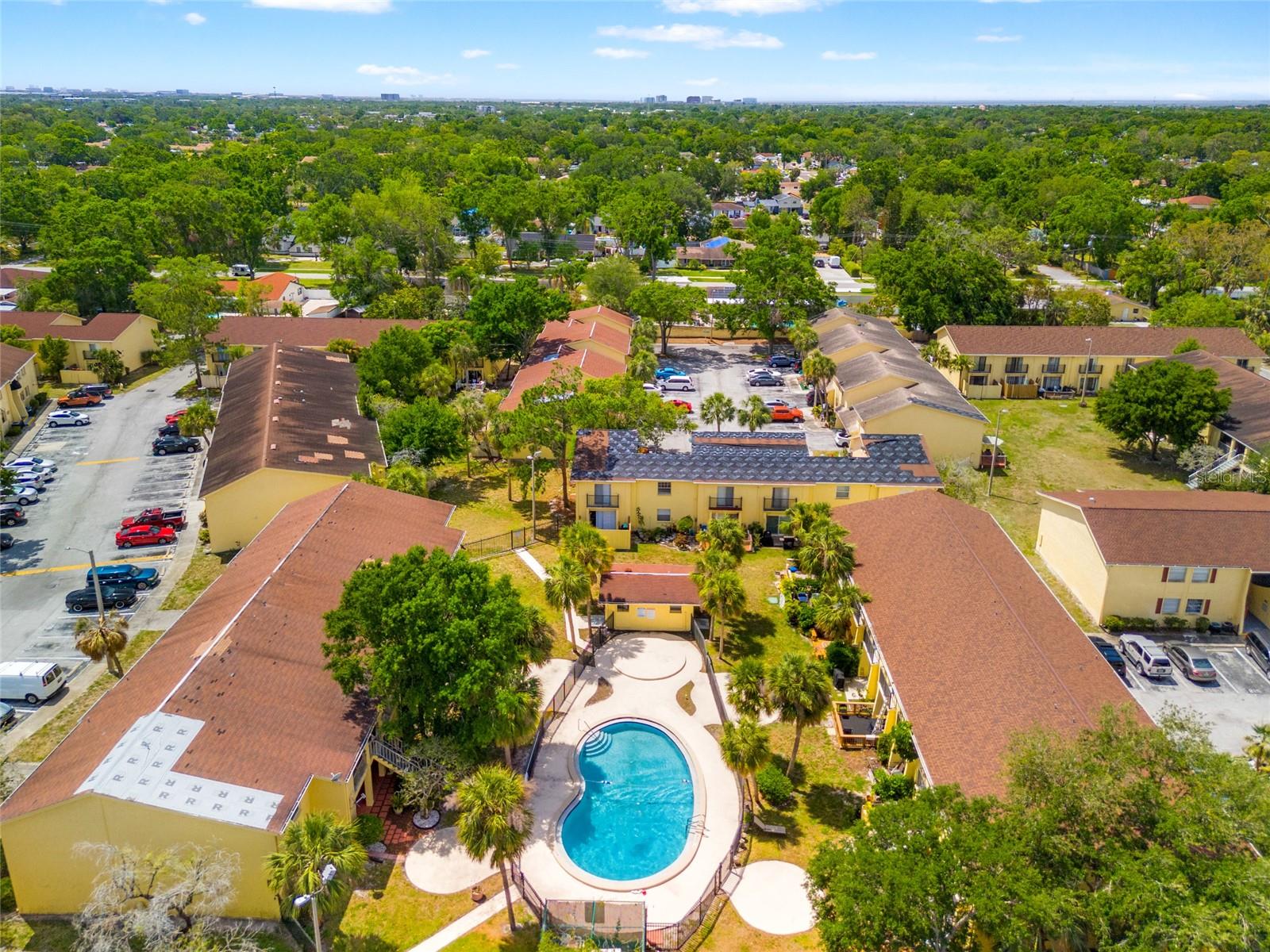 7529 ABONADO RD #7529, TAMPA, FL, 33615