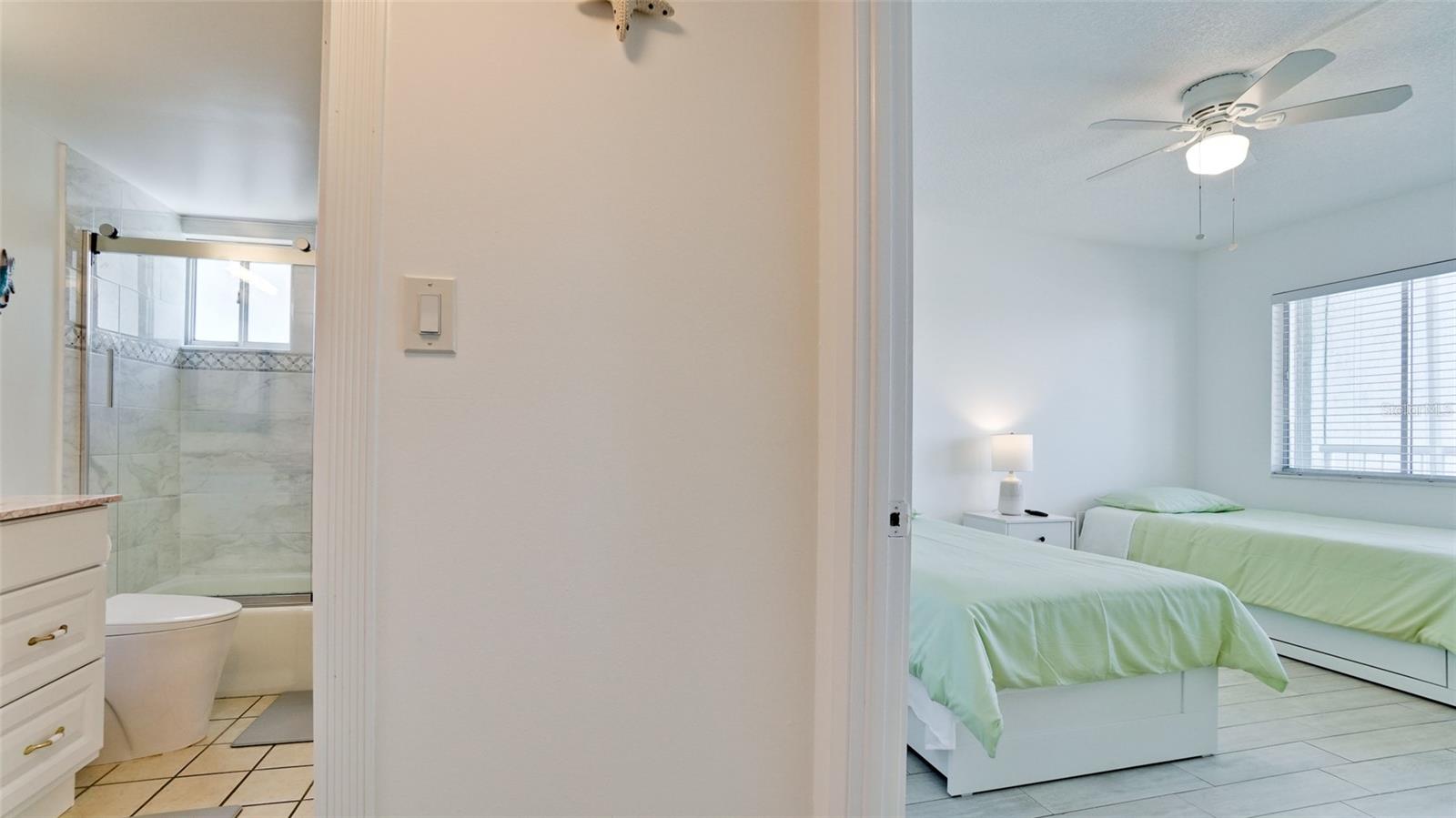 5200 GULF DR #504, HOLMES BEACH, FL, 34217