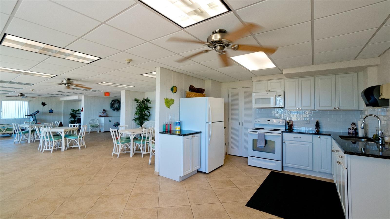 5200 GULF DR #504, HOLMES BEACH, FL, 34217