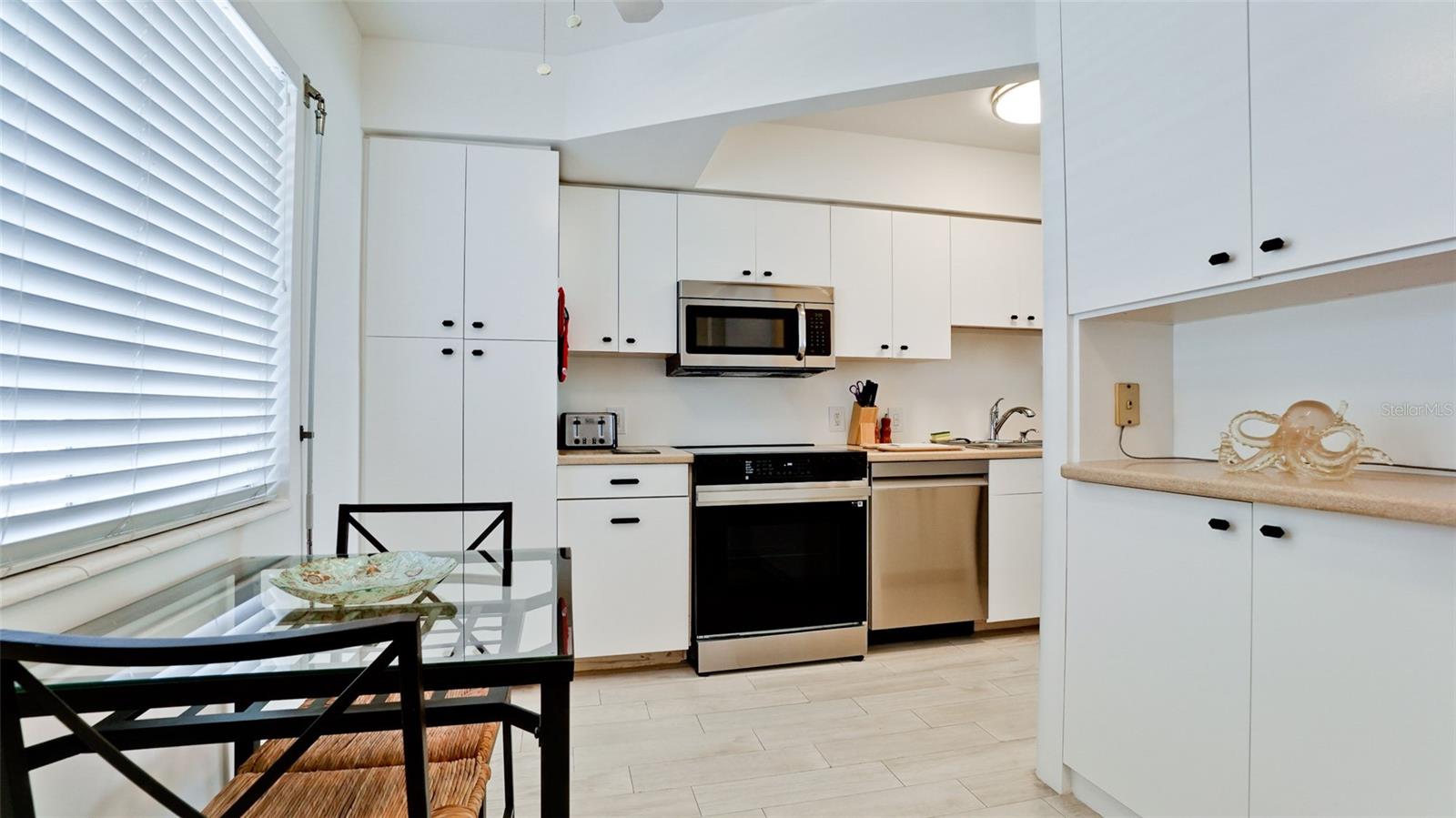 5200 GULF DR #504, HOLMES BEACH, FL, 34217