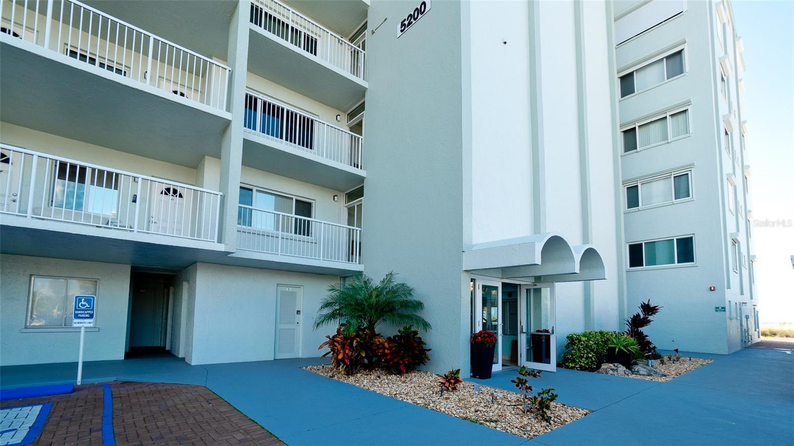 5200 GULF DR #504, HOLMES BEACH, FL, 34217