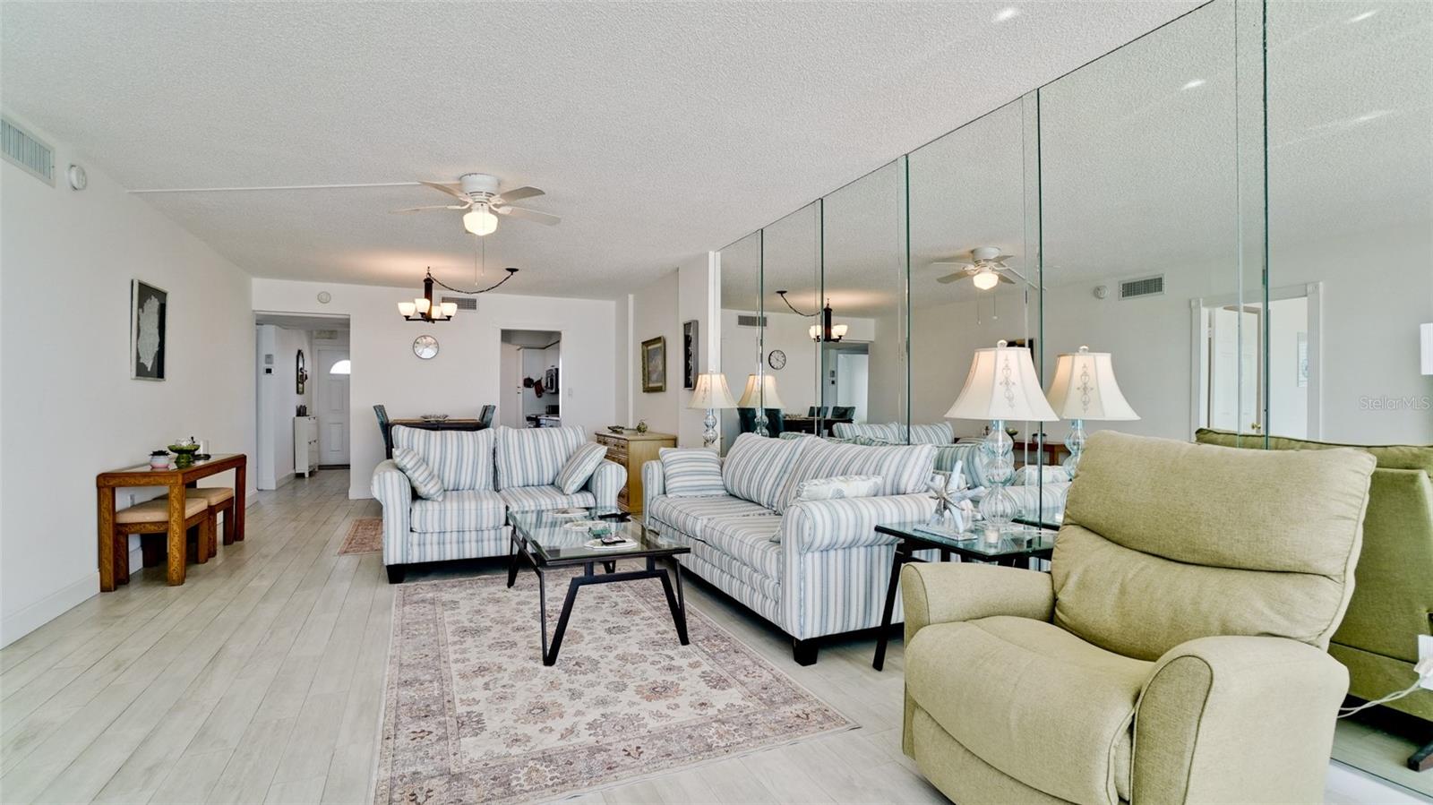 5200 GULF DR #504, HOLMES BEACH, FL, 34217