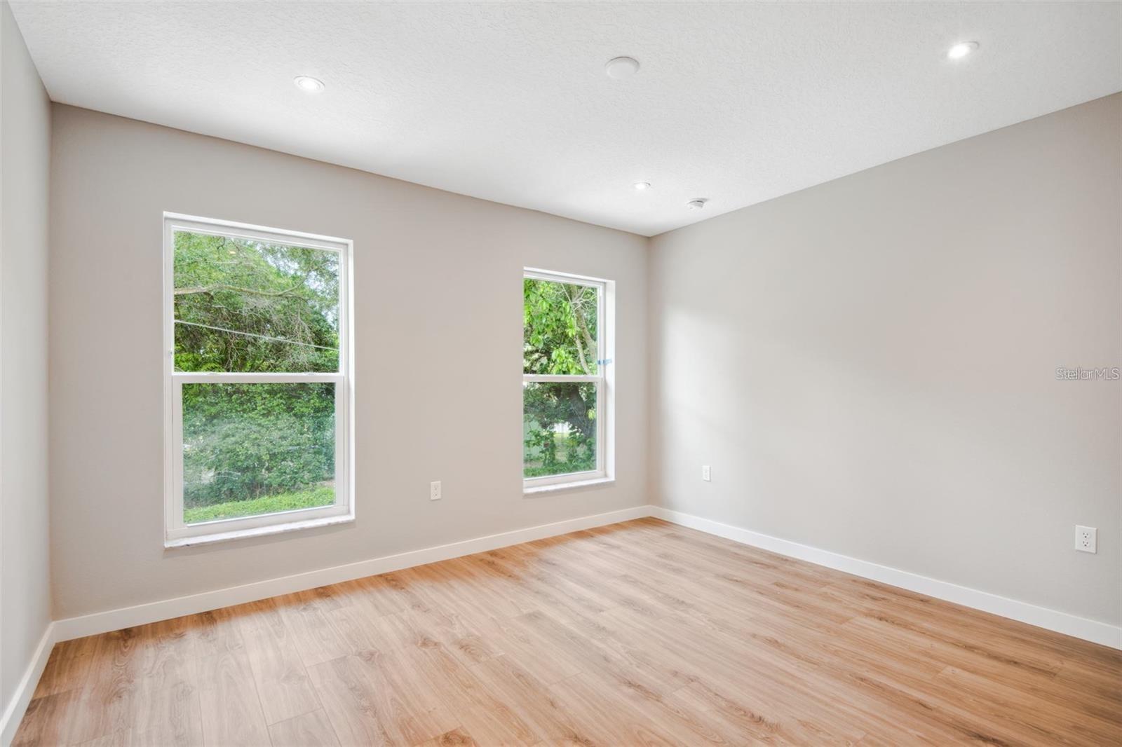 2403 E 19TH AVE #1/2, TAMPA, FL, 33605