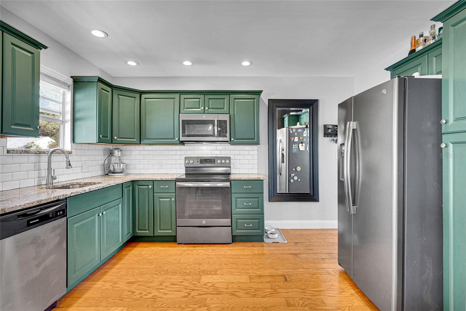 705 28TH ST N, ST PETERSBURG, FL, 33713