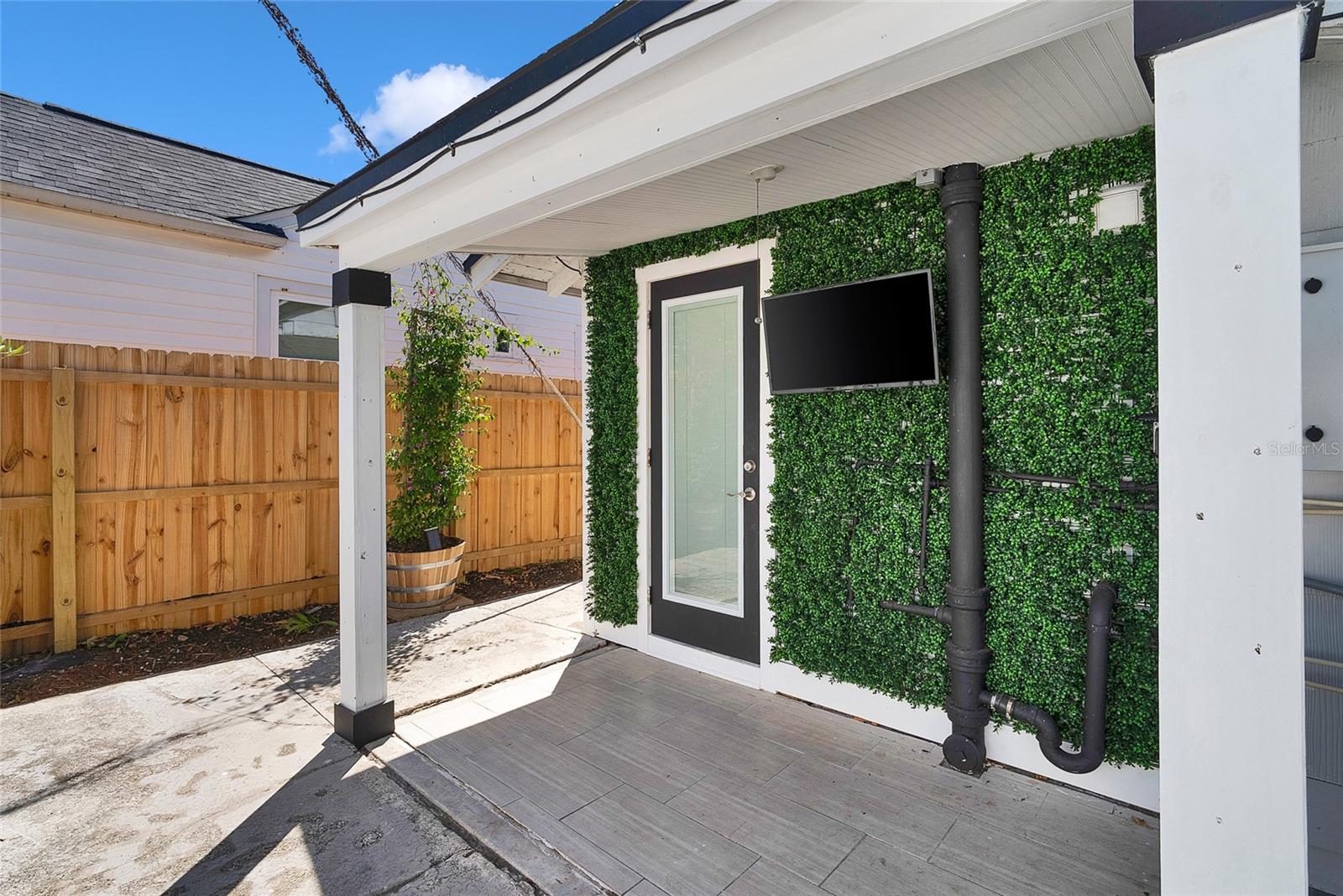 705 28TH ST N, ST PETERSBURG, FL, 33713