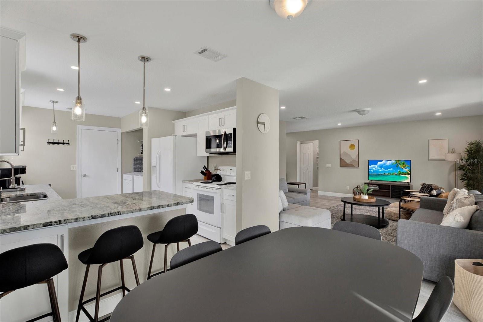 5650 25TH STREET CIR E, BRADENTON, FL, 34203
