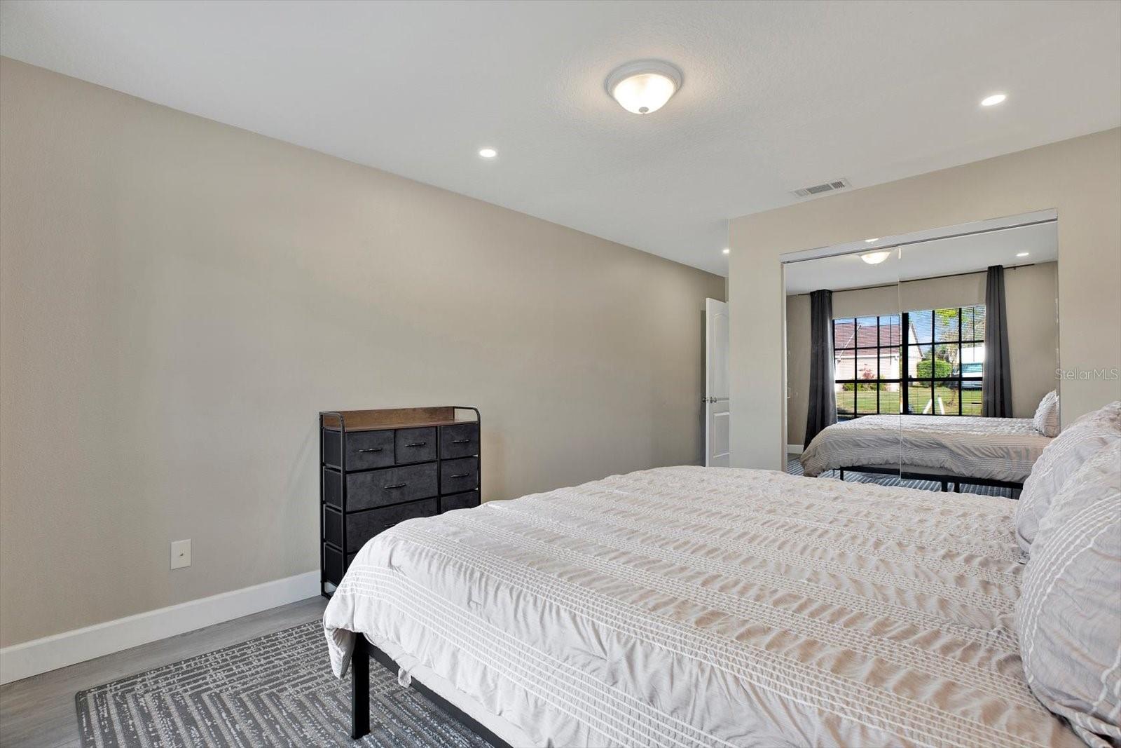 5650 25TH STREET CIR E, BRADENTON, FL, 34203
