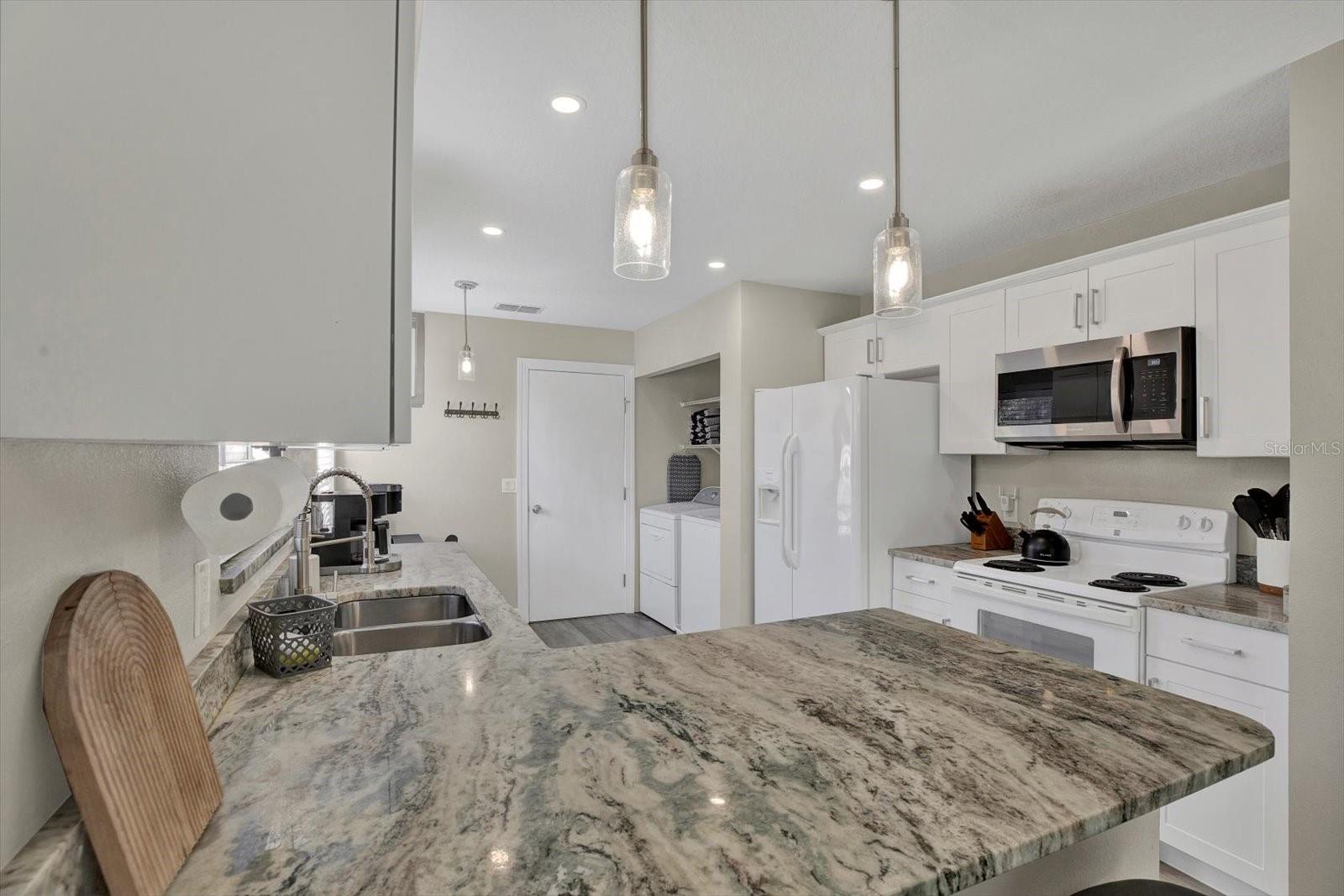 5650 25TH STREET CIR E, BRADENTON, FL, 34203