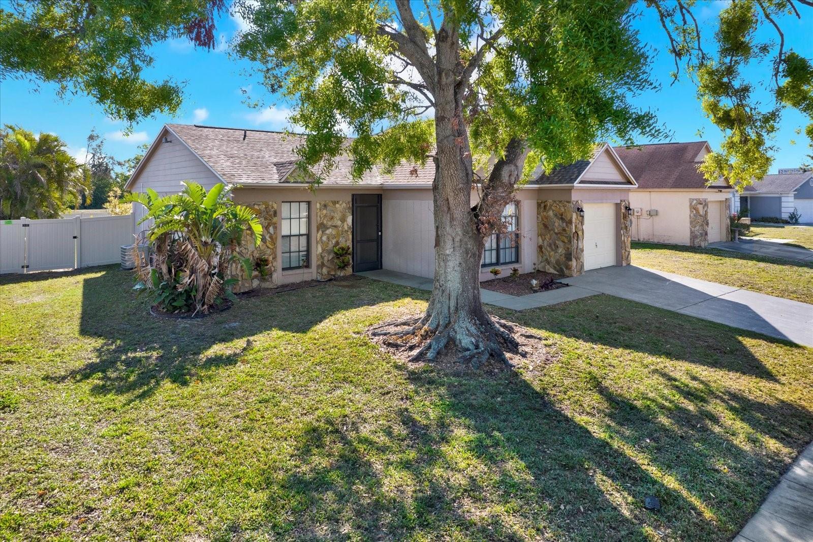 5650 25TH STREET CIR E, BRADENTON, FL, 34203