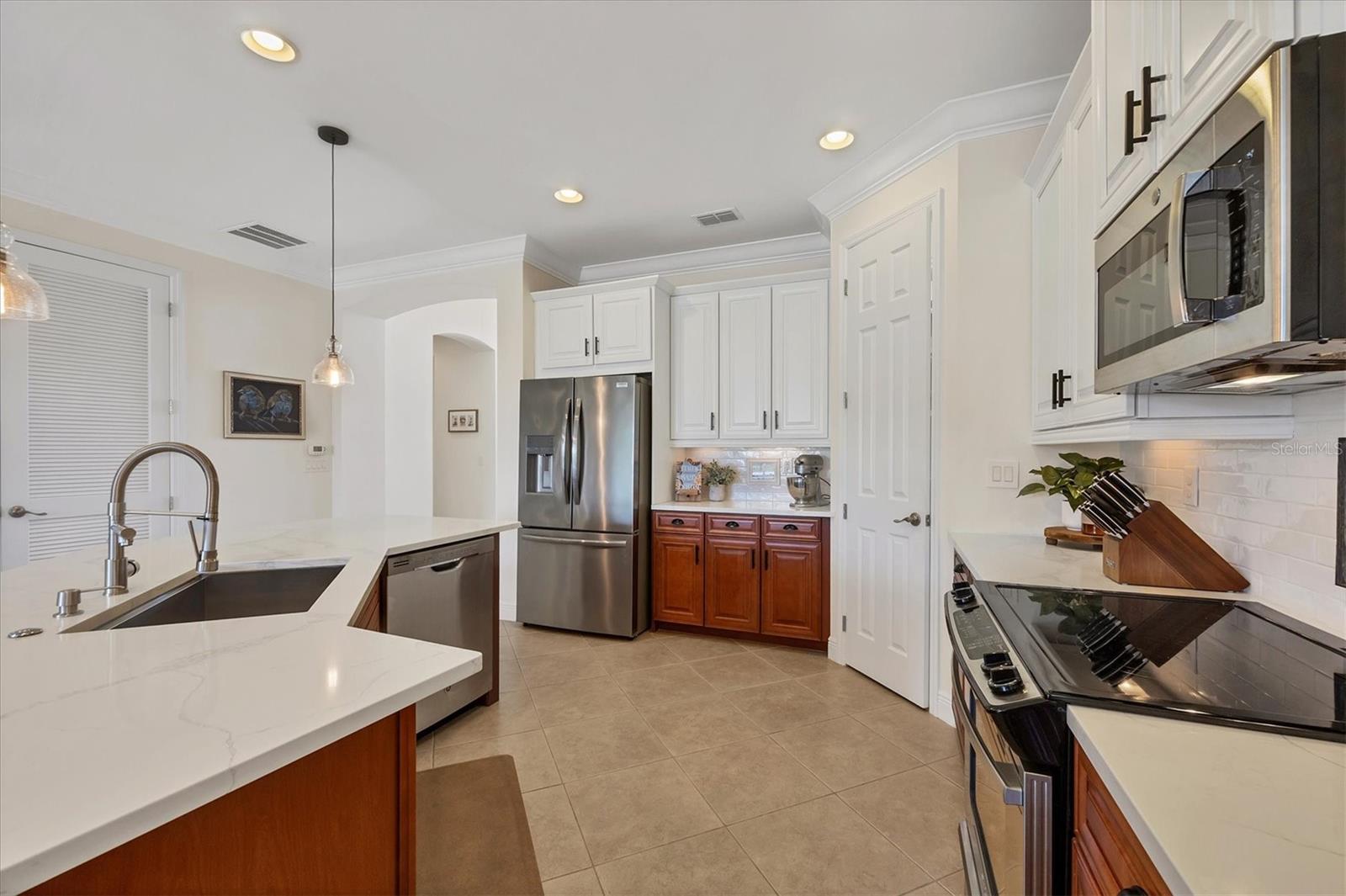 1021 ANCORA BLVD, NORTH VENICE, FL, 34275