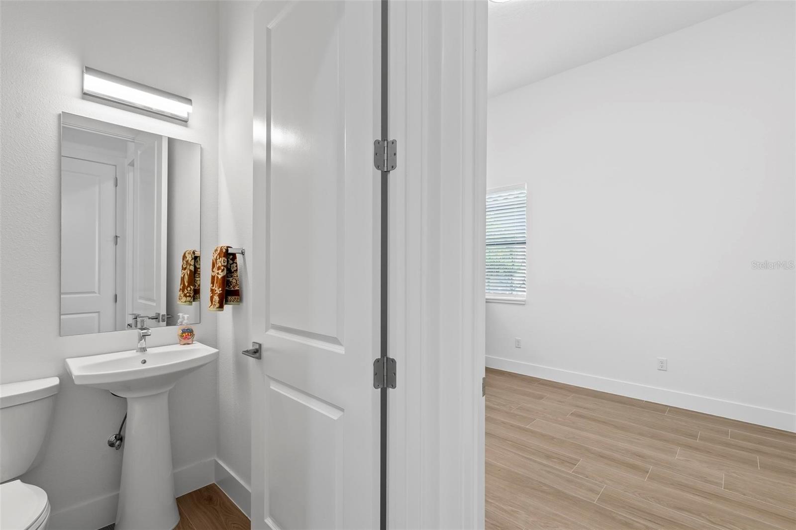 21 N RIVERWALK DR, PALM COAST, FL, 32137