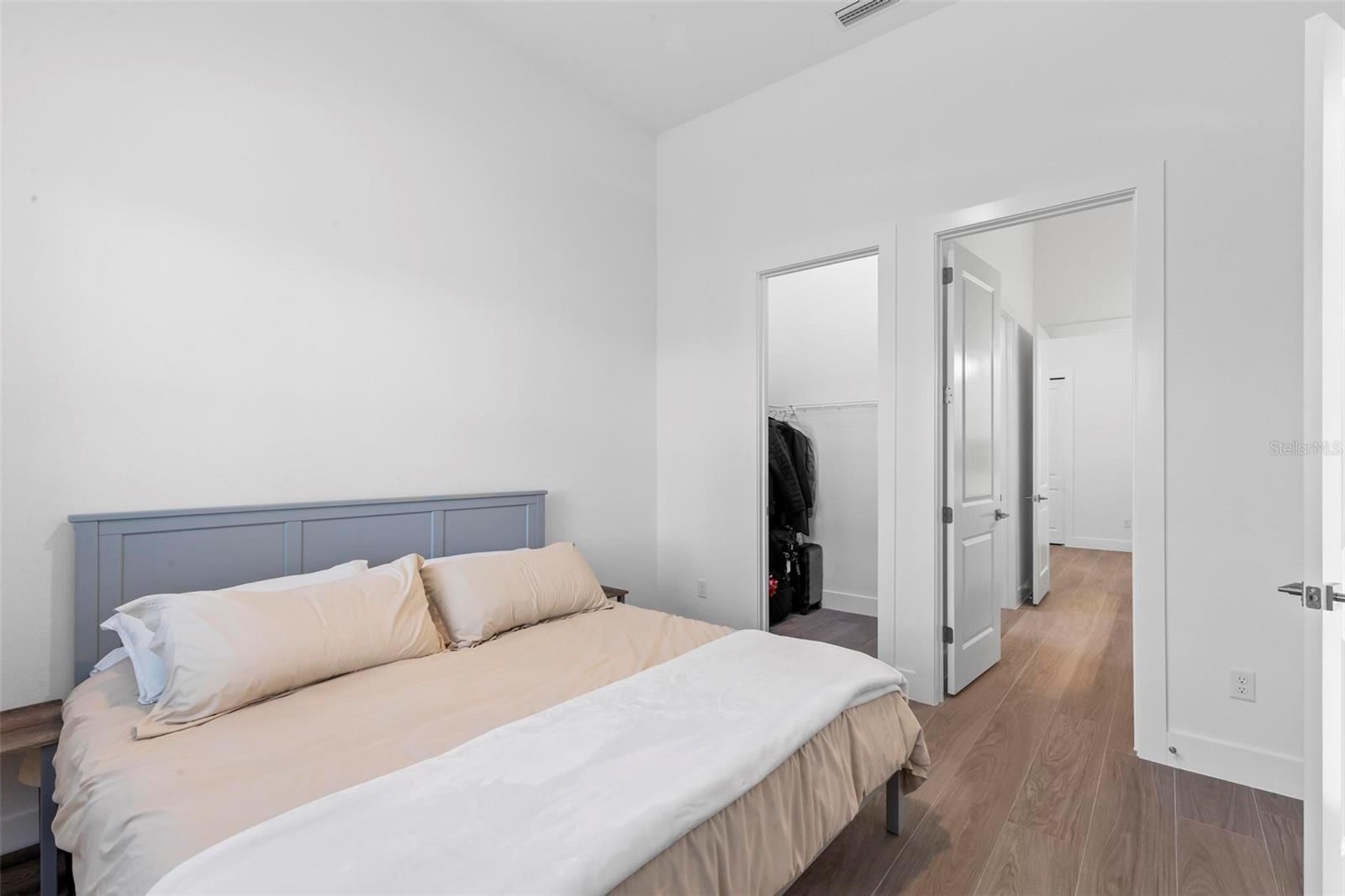 21 N RIVERWALK DR, PALM COAST, FL, 32137