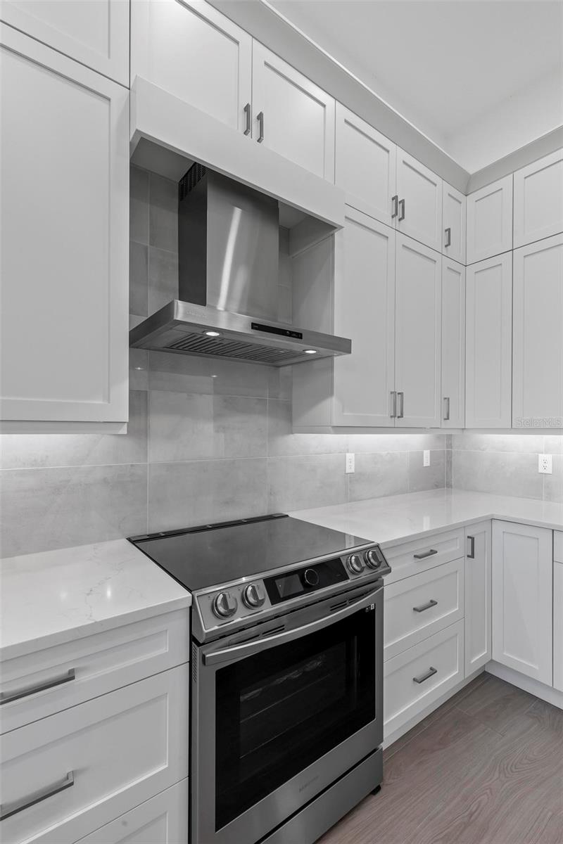 21 N RIVERWALK DR, PALM COAST, FL, 32137