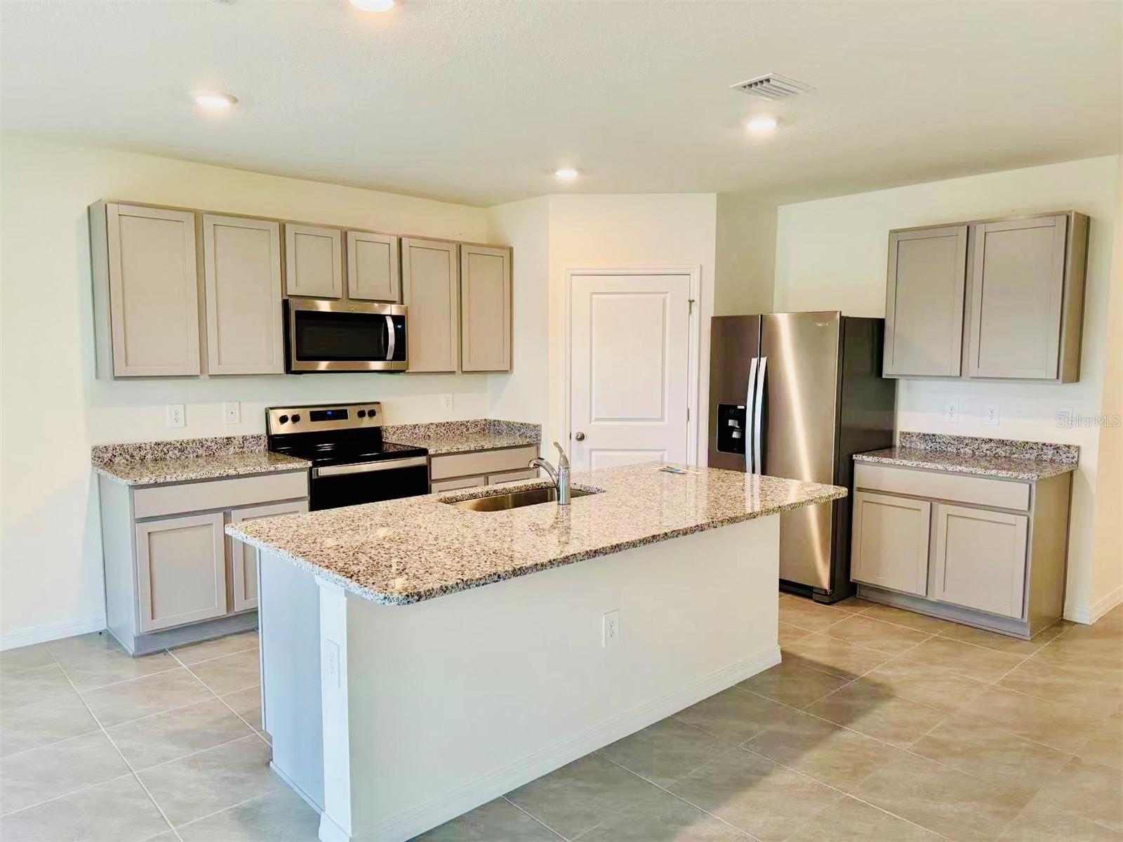 17826 CANOPY PL, BRADENTON, FL, 34211