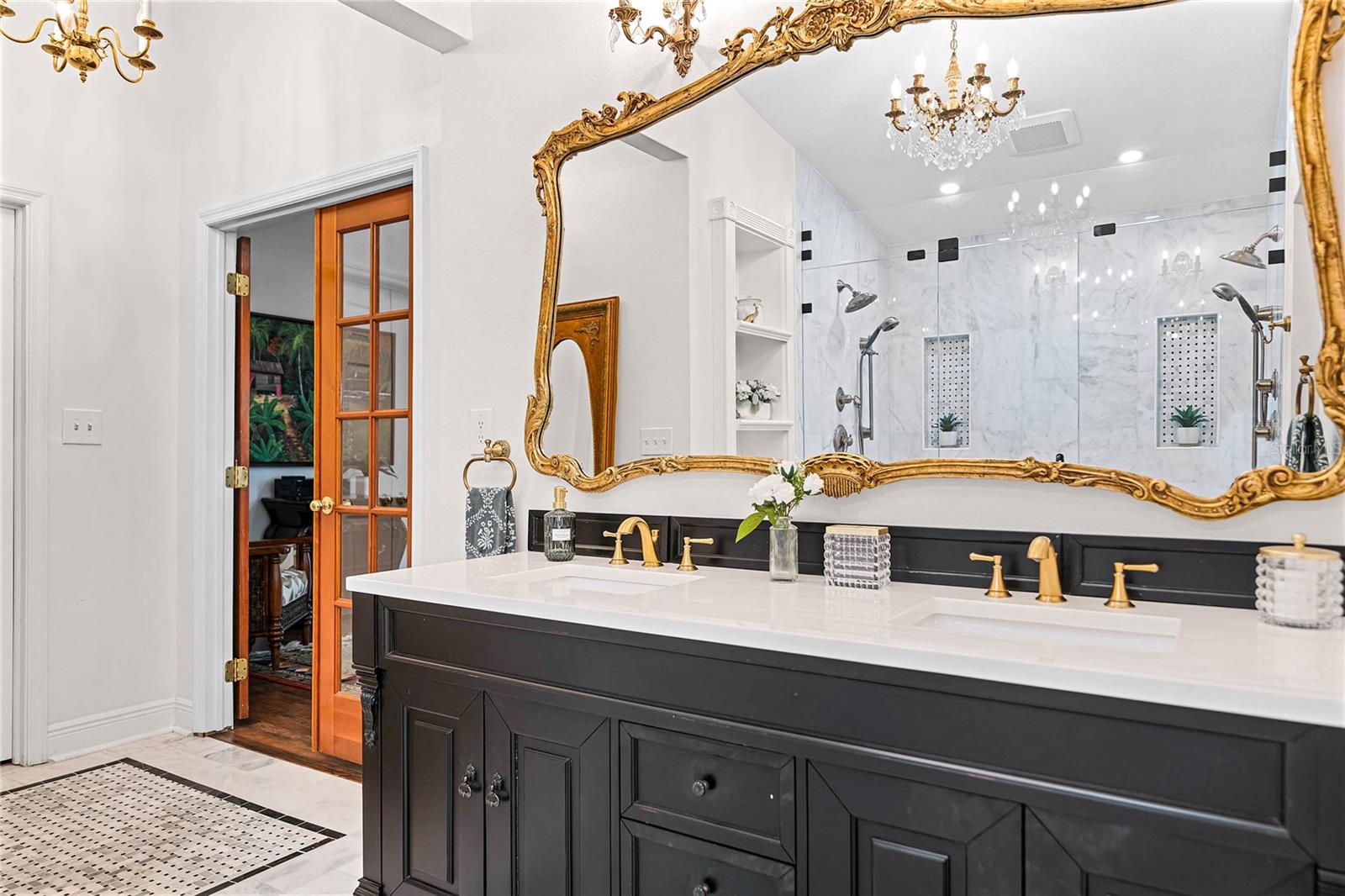 1 W VILLAGE DR, OVIEDO, FL, 32765