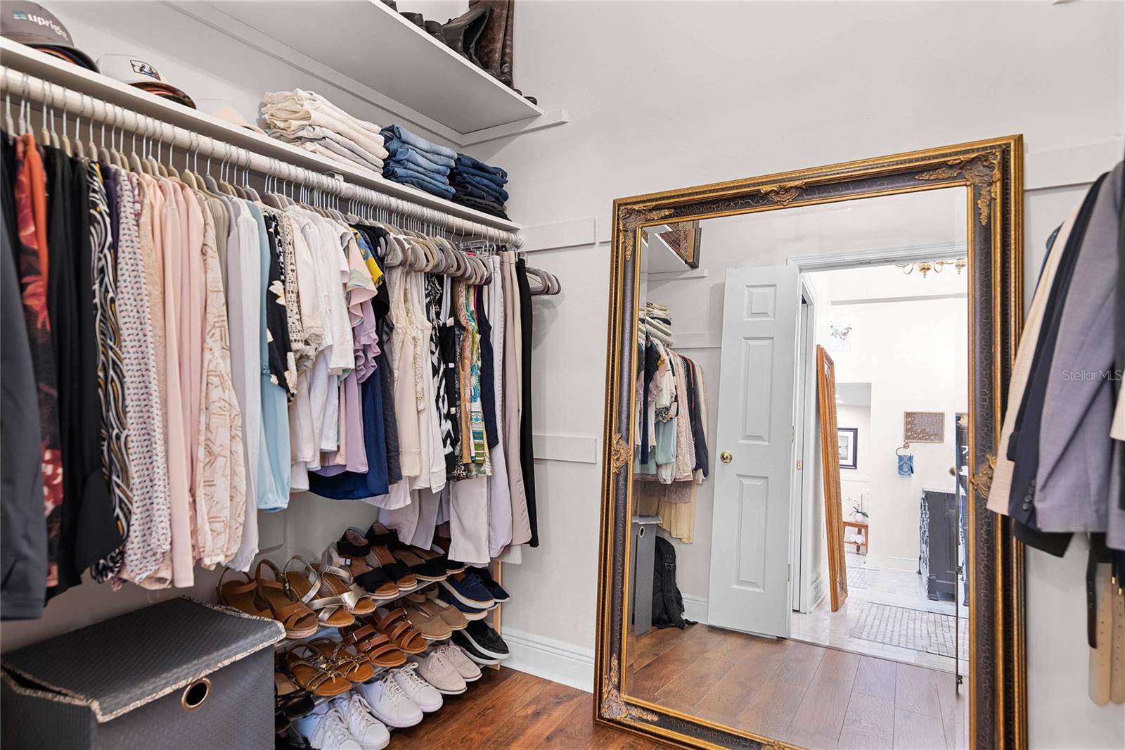 1 W VILLAGE DR, OVIEDO, FL, 32765