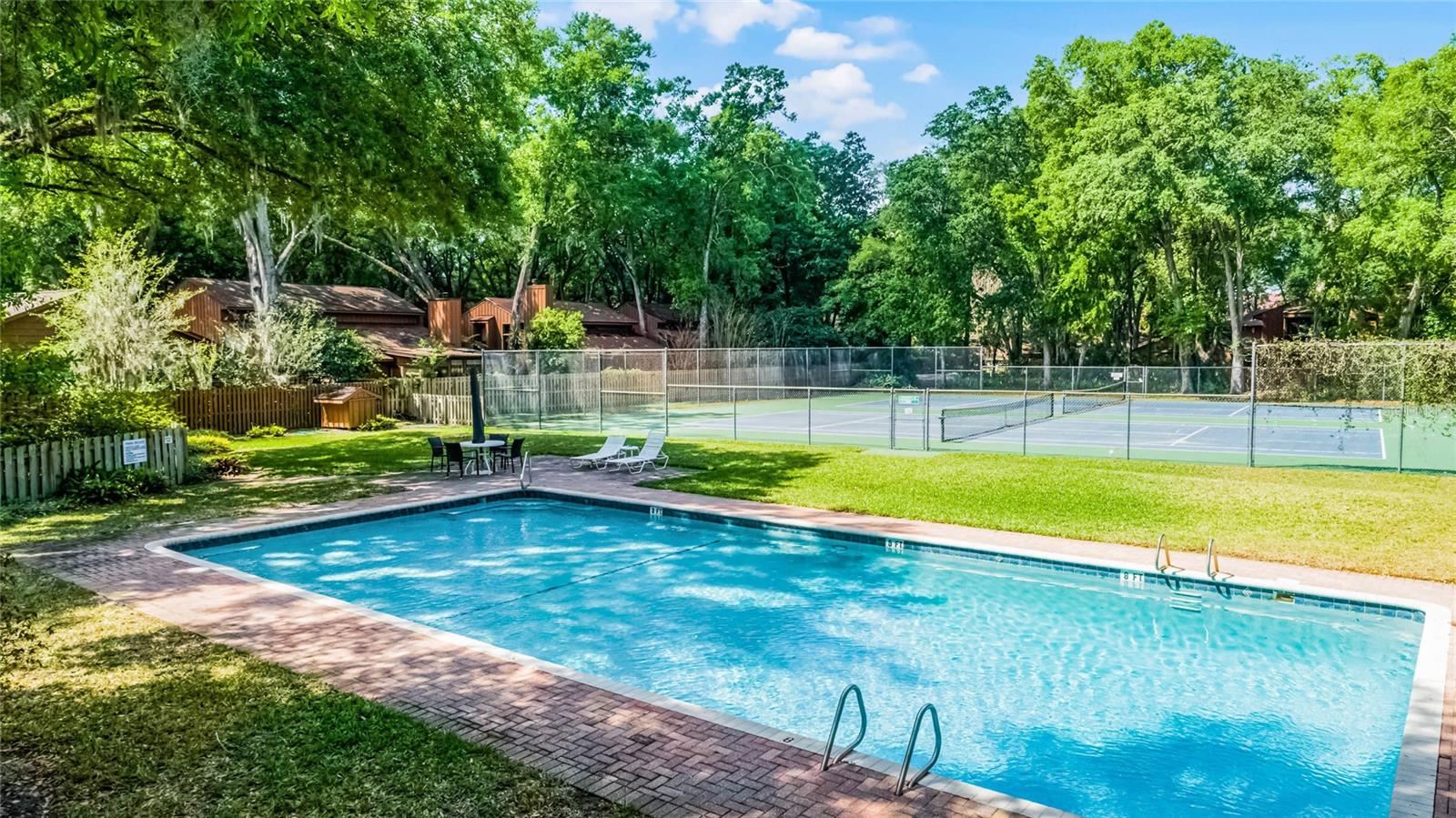 1 W VILLAGE DR, OVIEDO, FL, 32765